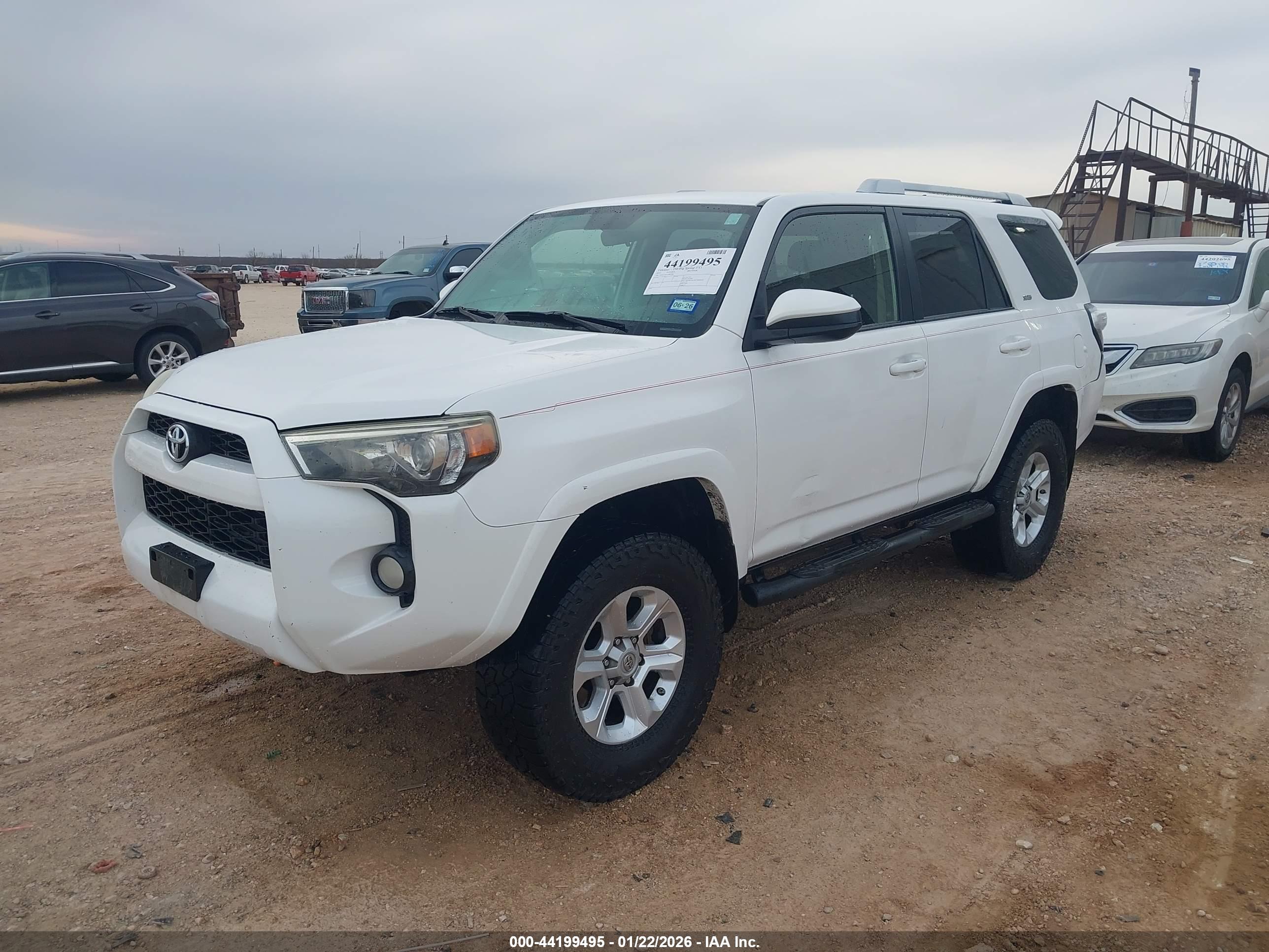 TOYOTA 4RUNNER image 2