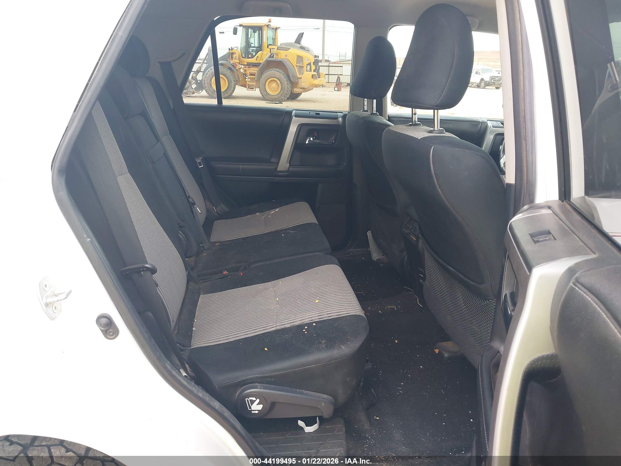 TOYOTA 4RUNNER image 8