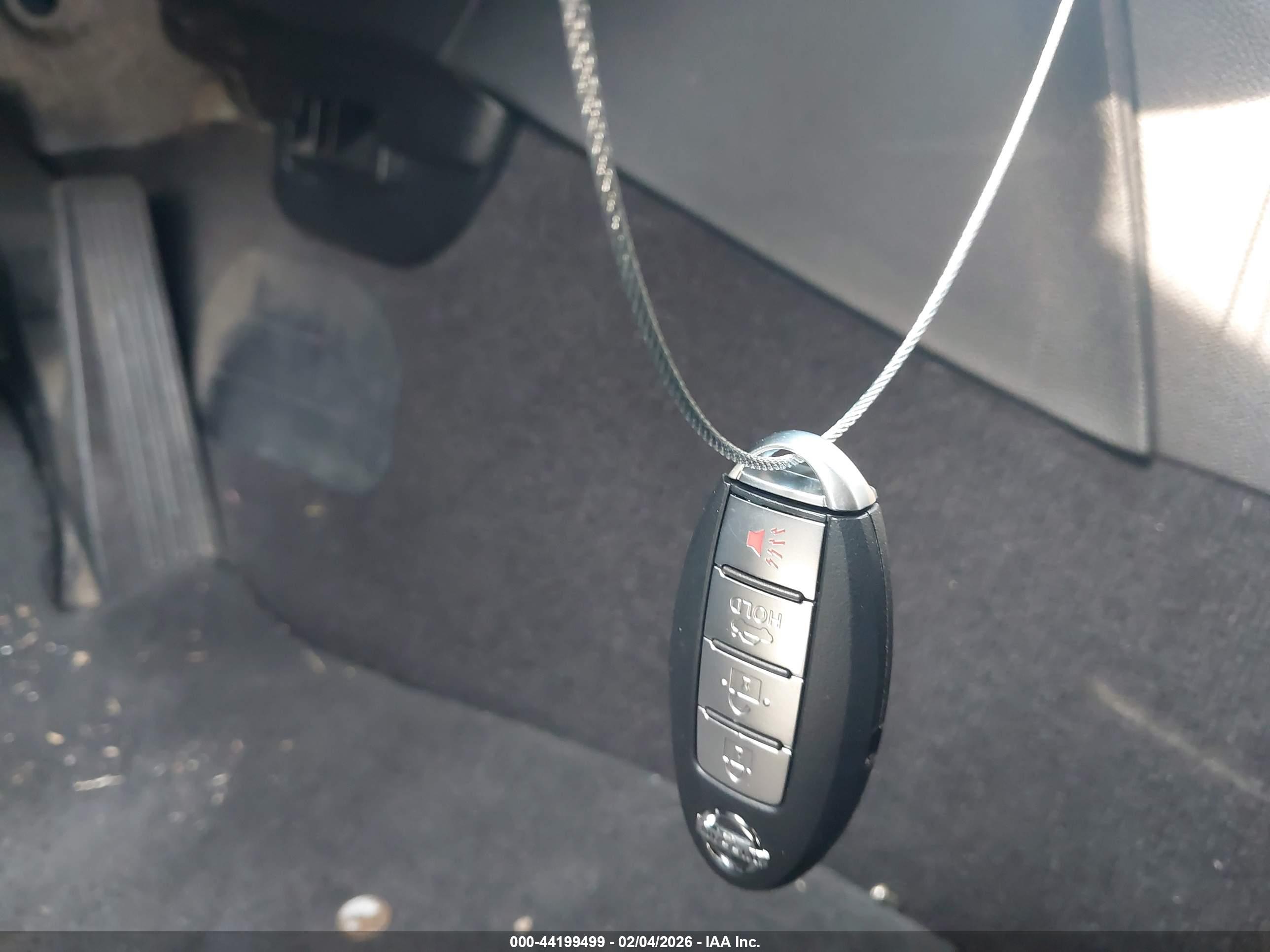 INFINITI G37 image 11