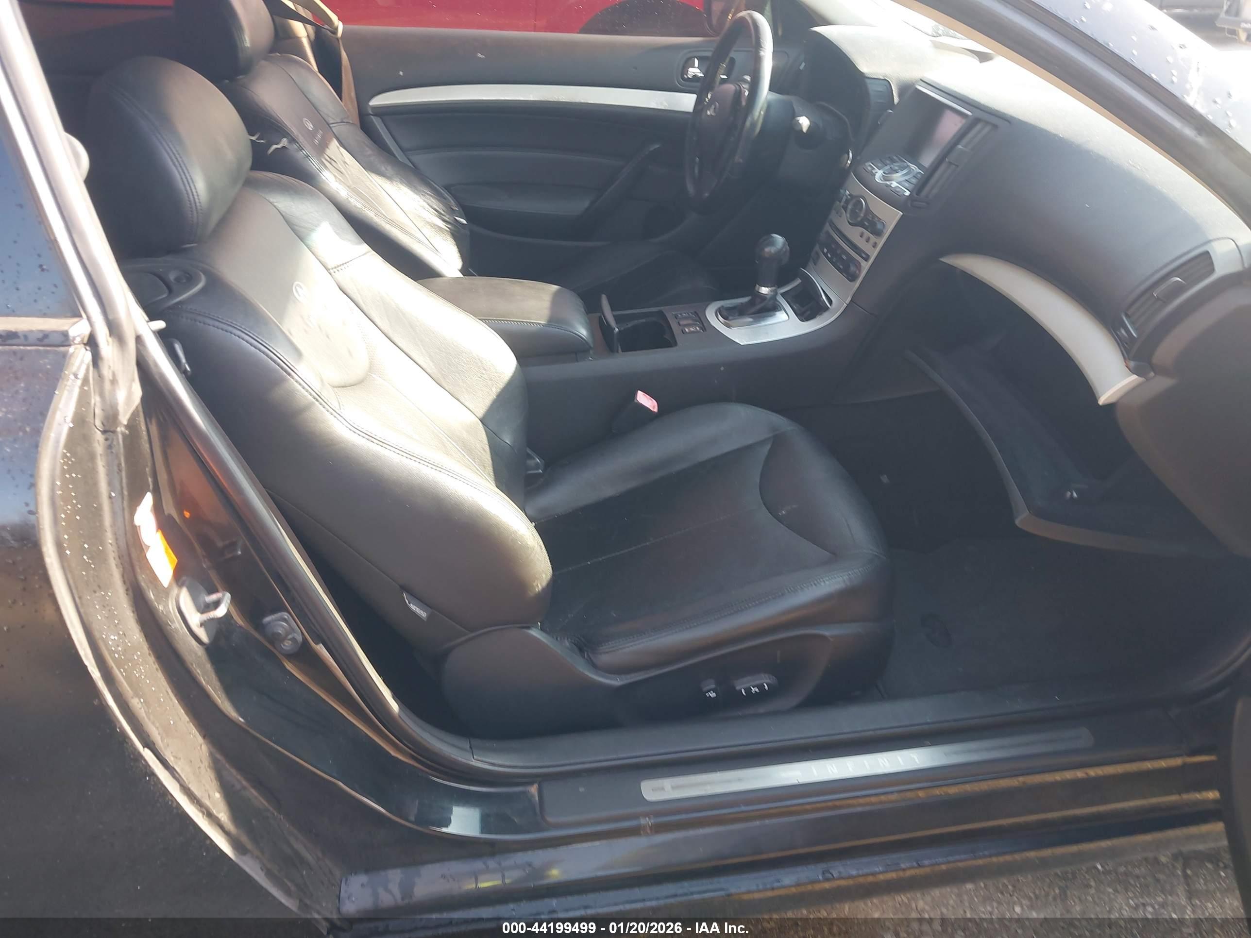 INFINITI G37 image 5