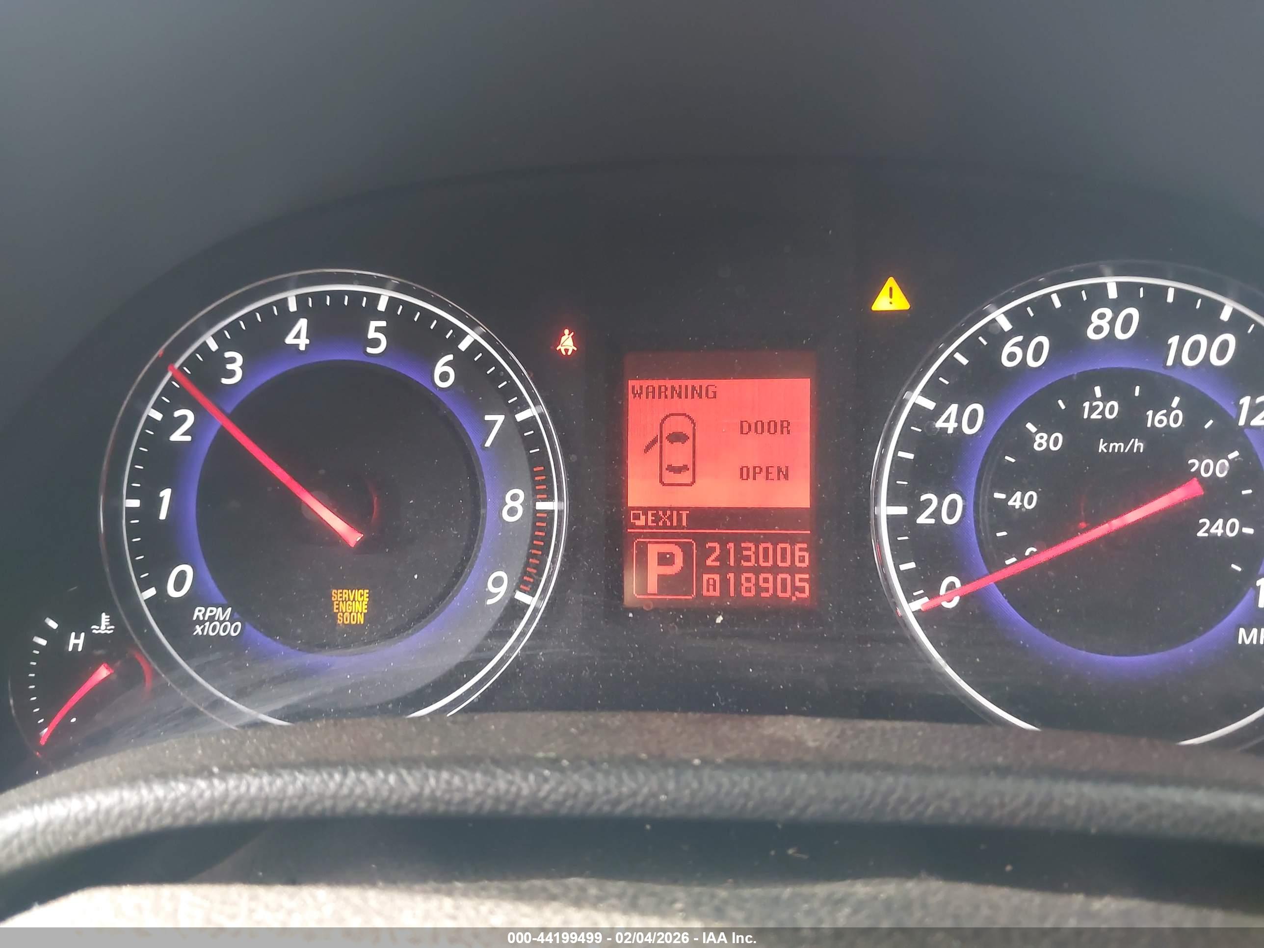 INFINITI G37 image 7