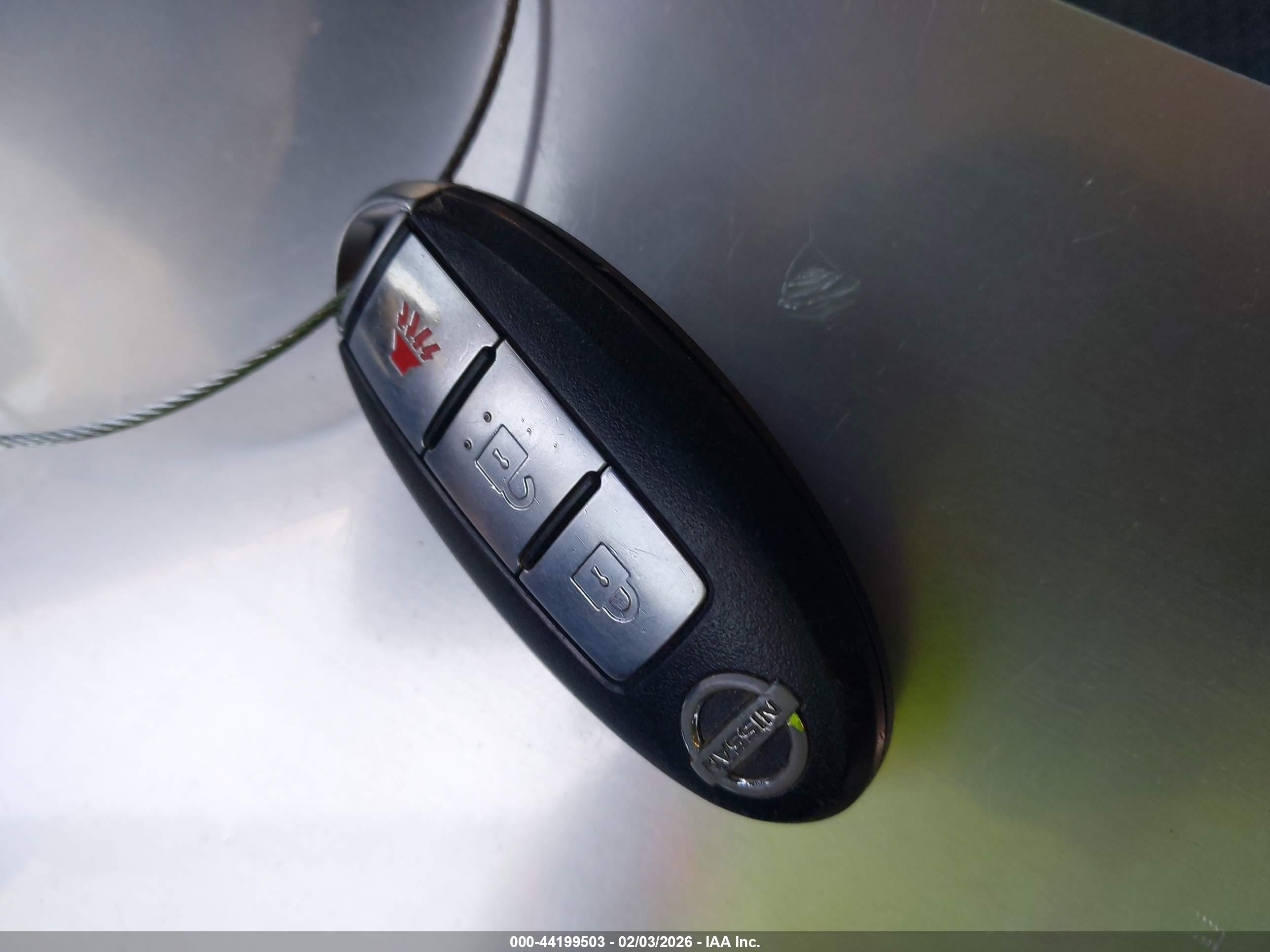 NISSAN ROGUE image 11