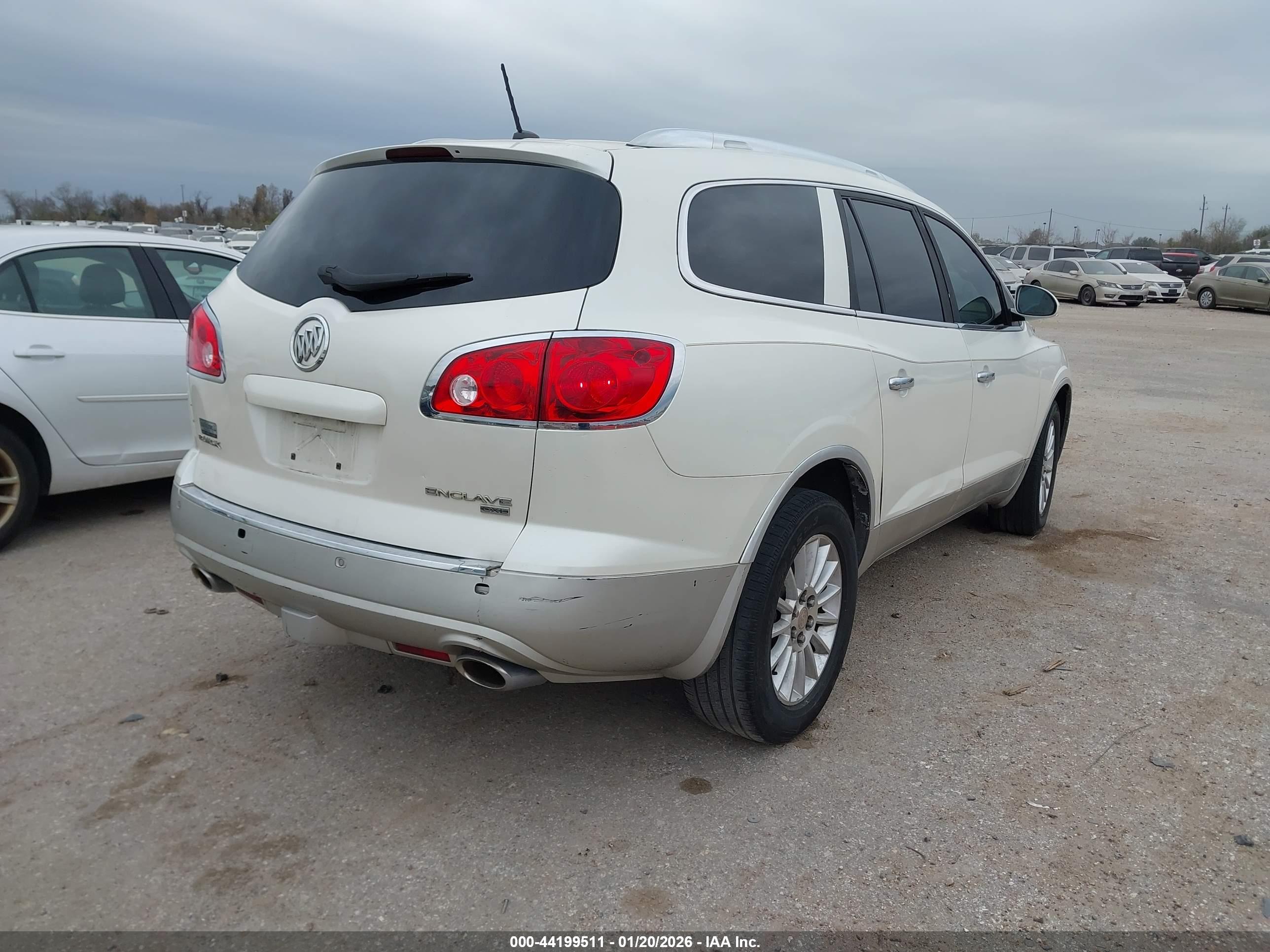 BUICK ENCLAVE image 4