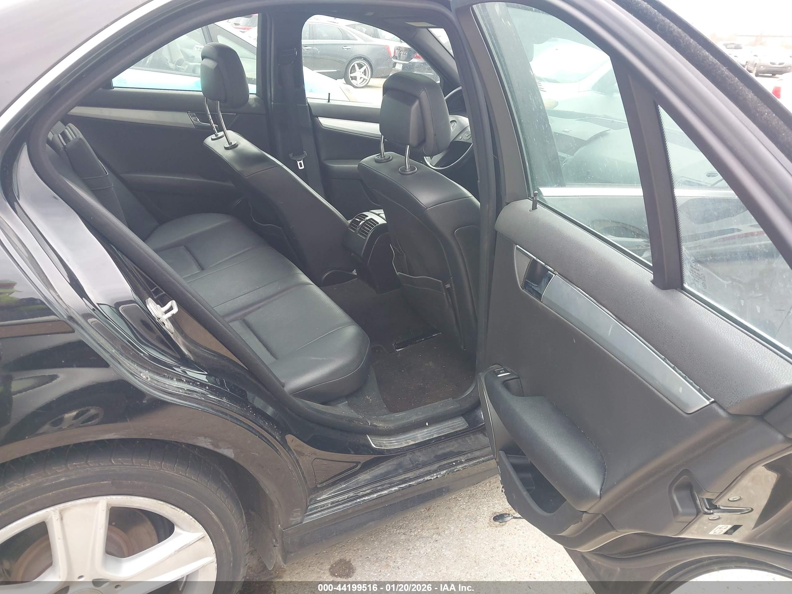 MERCEDES-BENZ C image 8