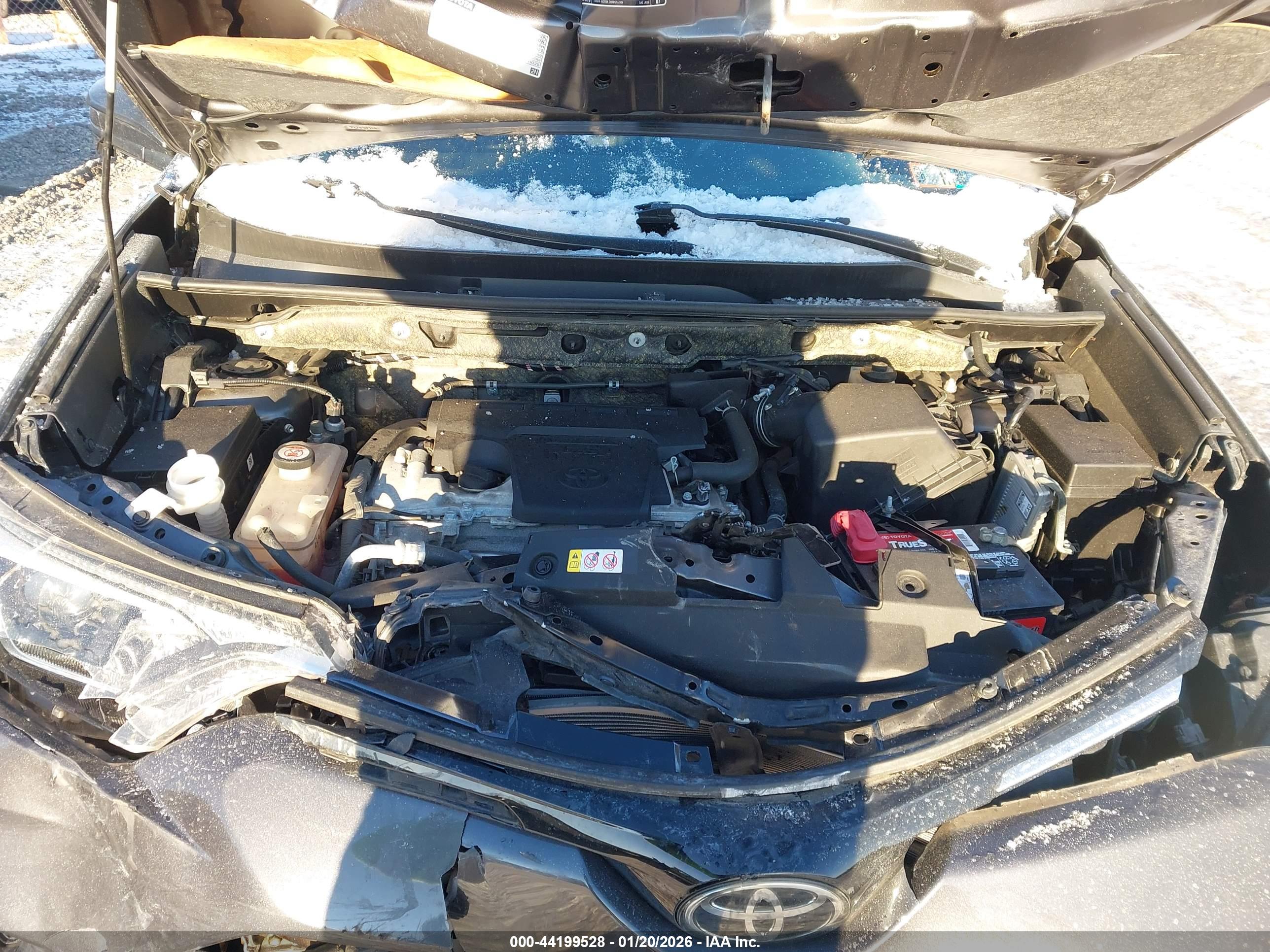 TOYOTA RAV4 image 10