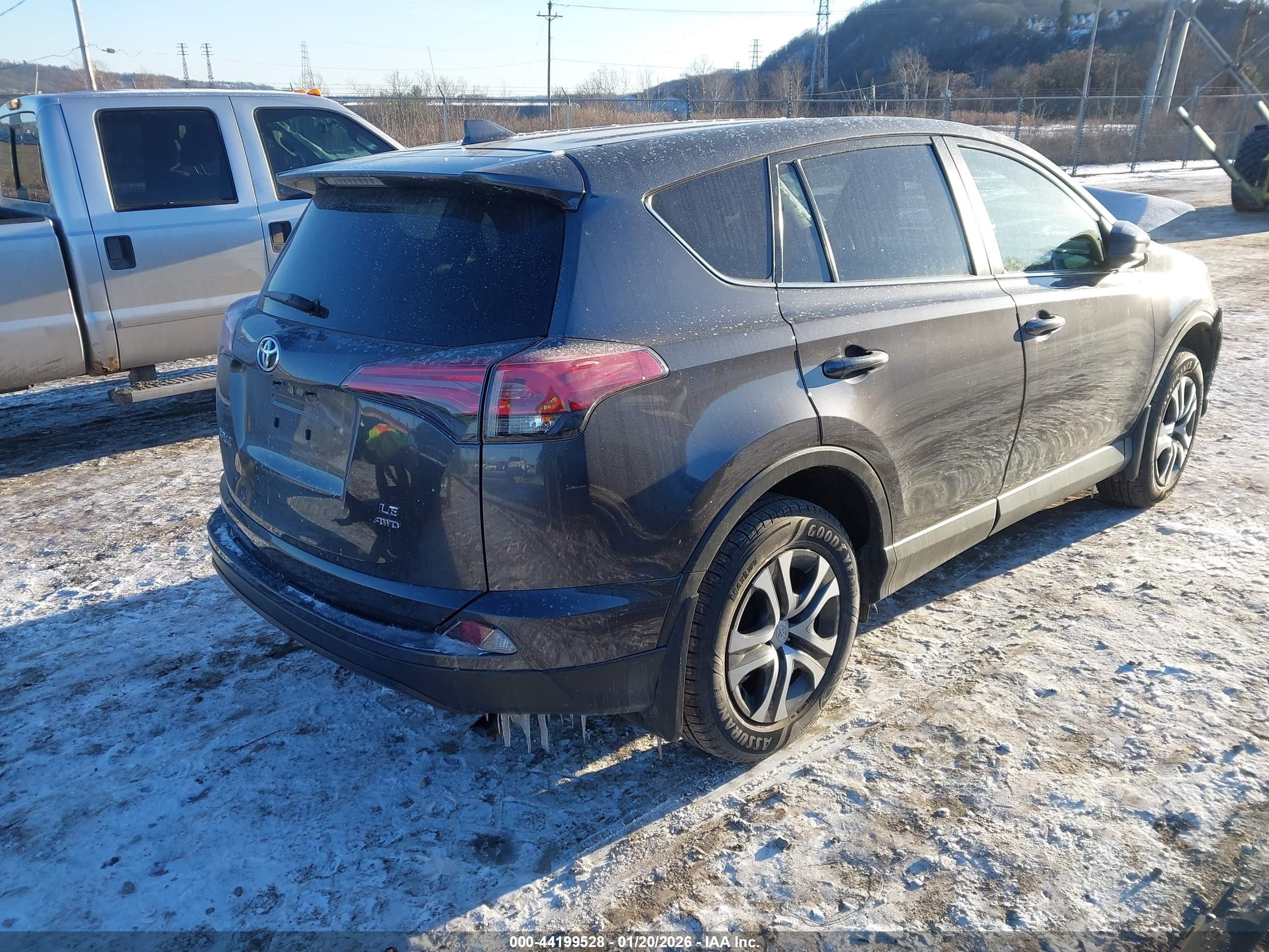 TOYOTA RAV4 image 4