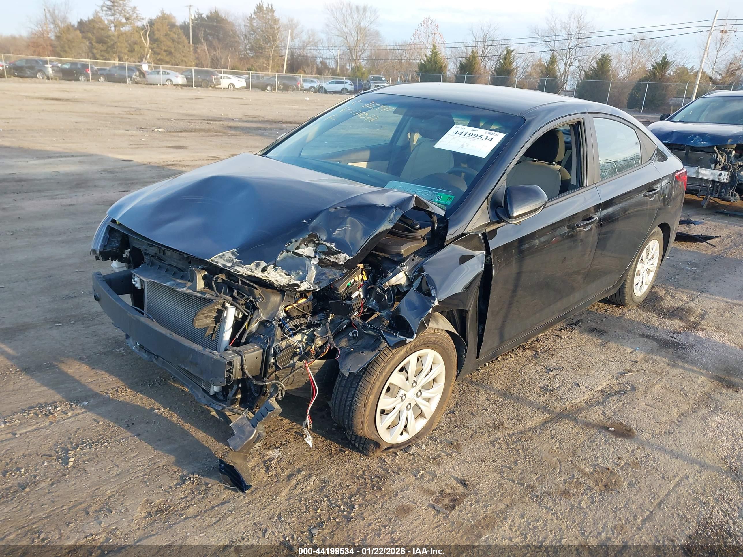 HYUNDAI ACCENT image 2