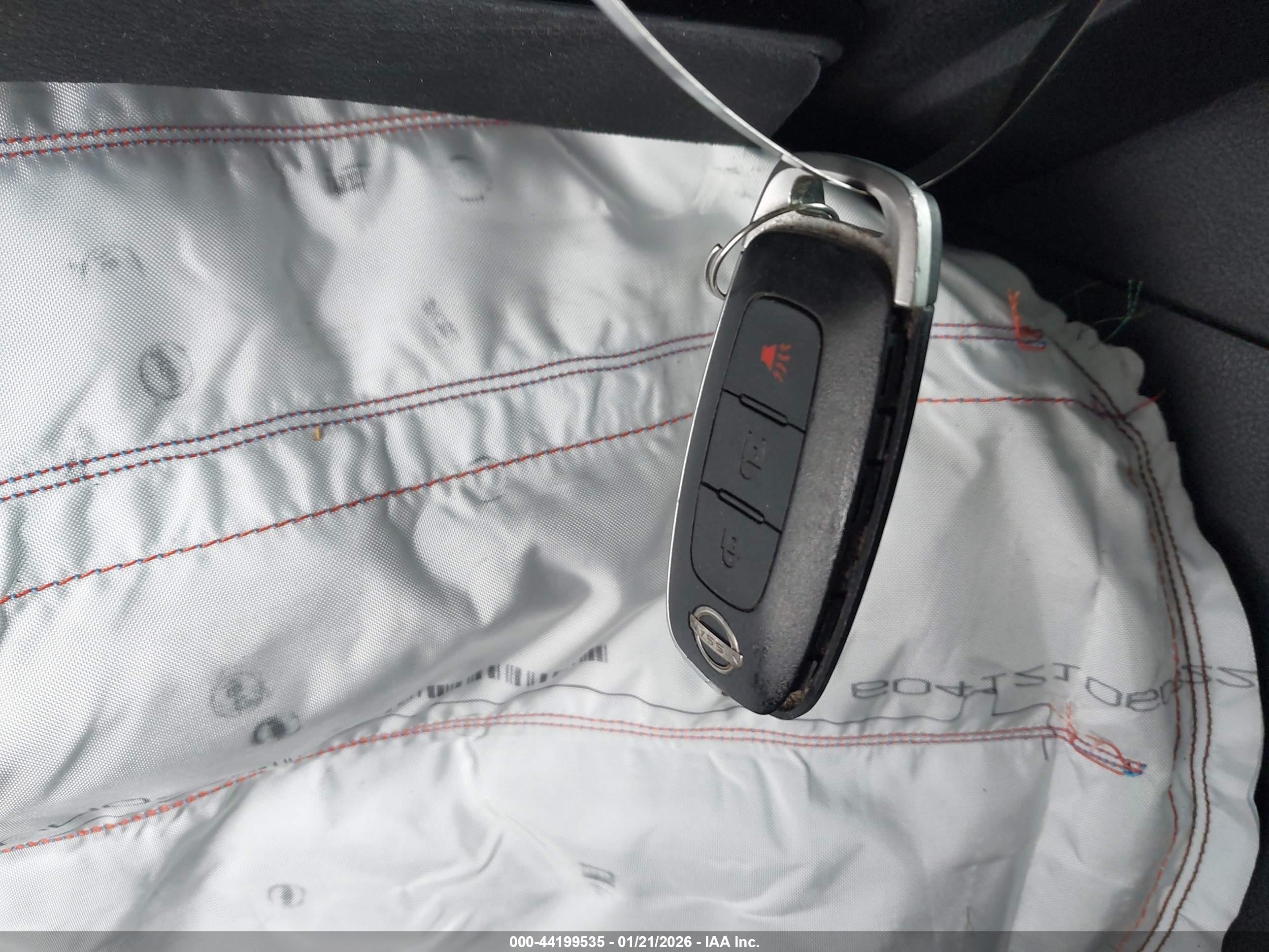 NISSAN ROGUE image 11