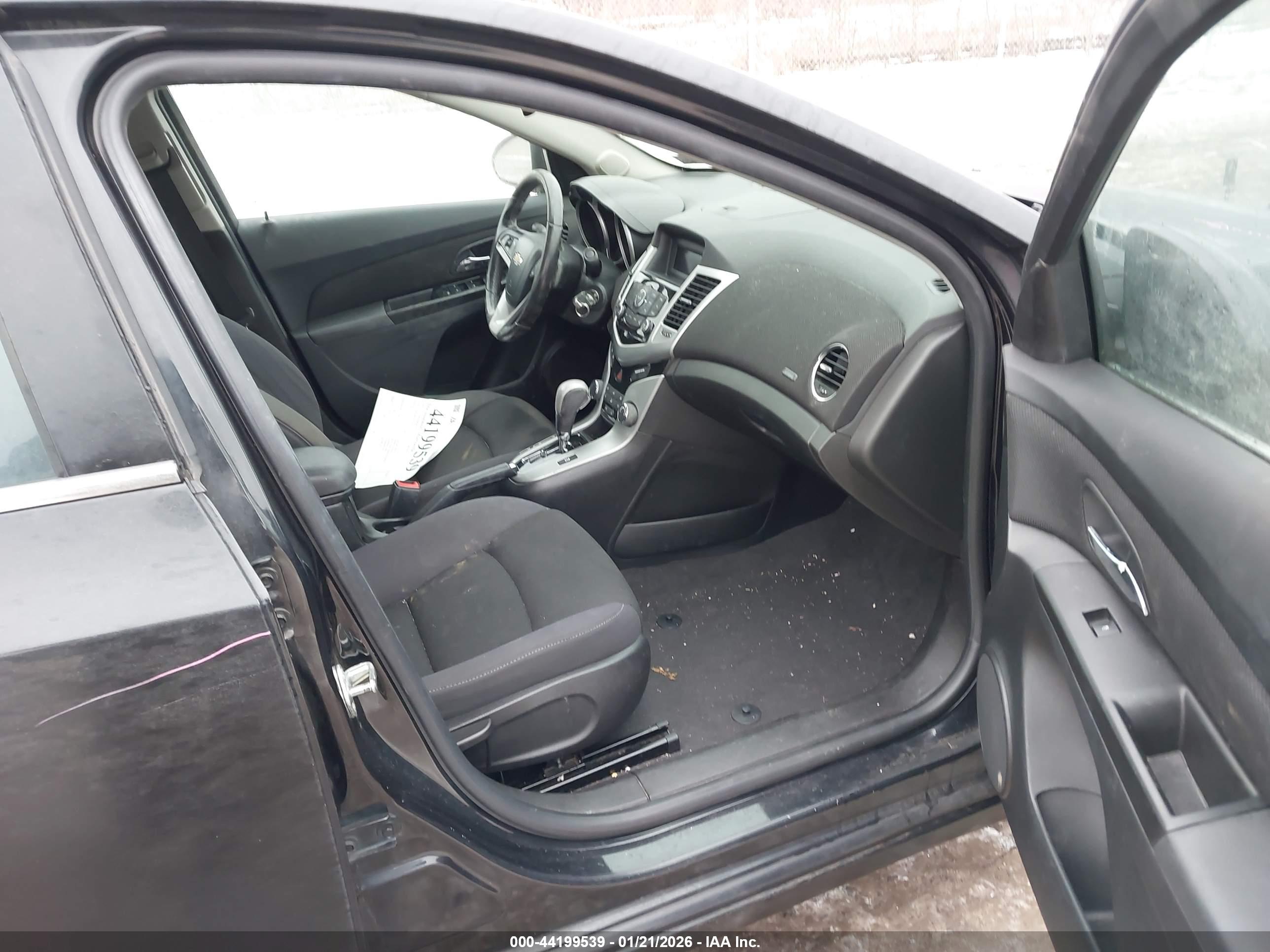 CHEVROLET CRUZE image 5