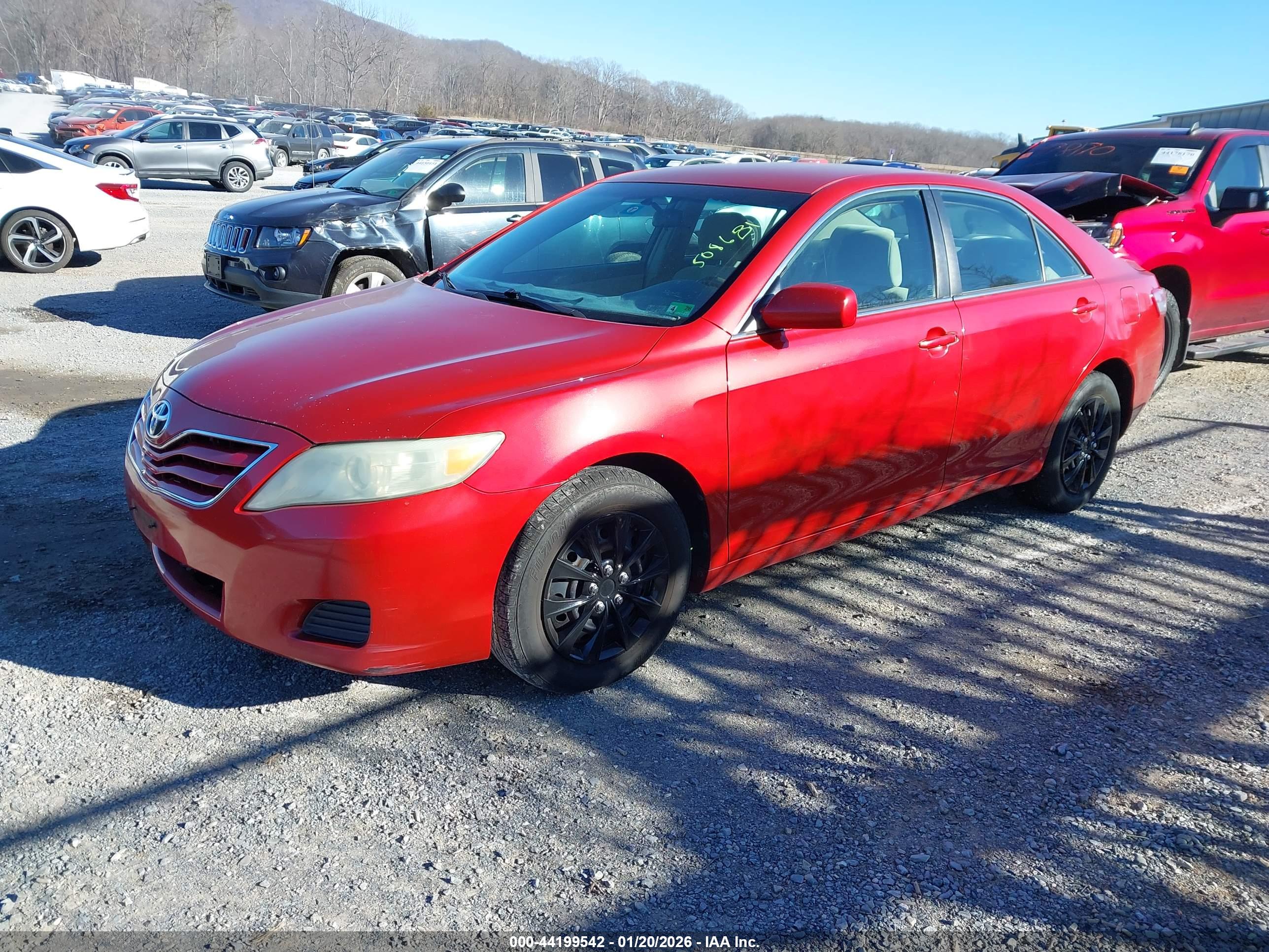 TOYOTA CAMRY image 2