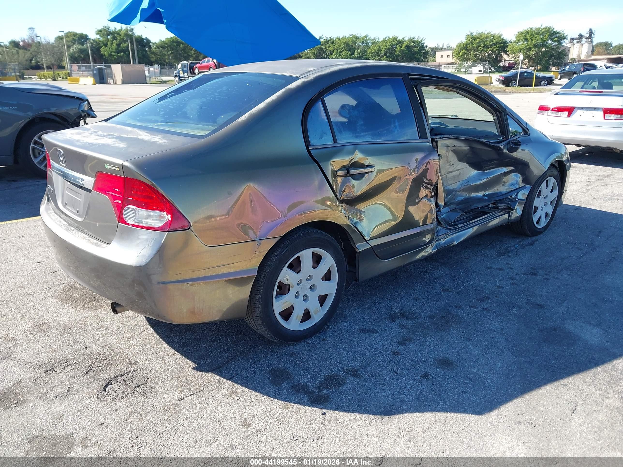 HONDA CIVIC image 4