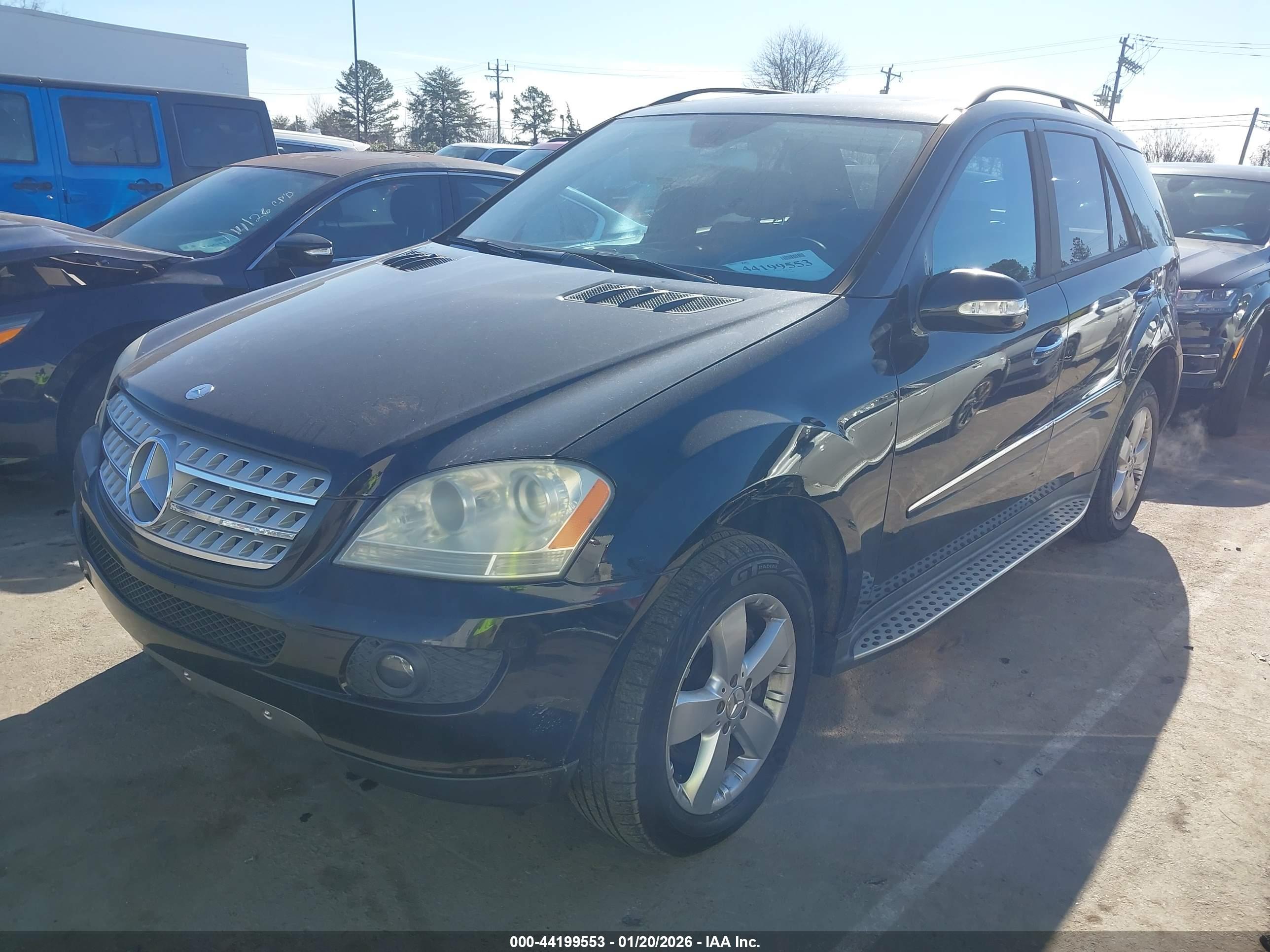 MERCEDES-BENZ ML image 2