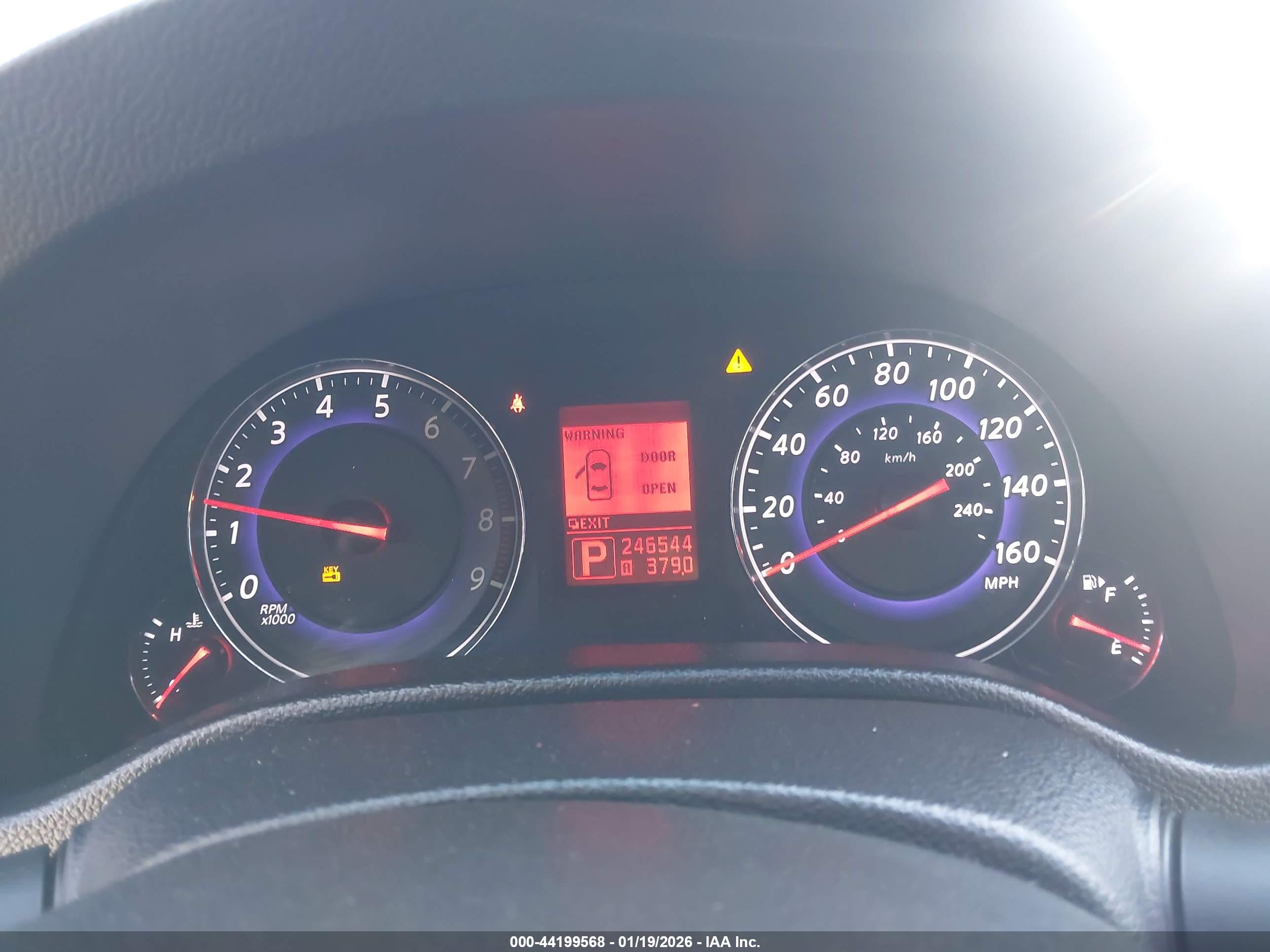 INFINITI G37 image 7