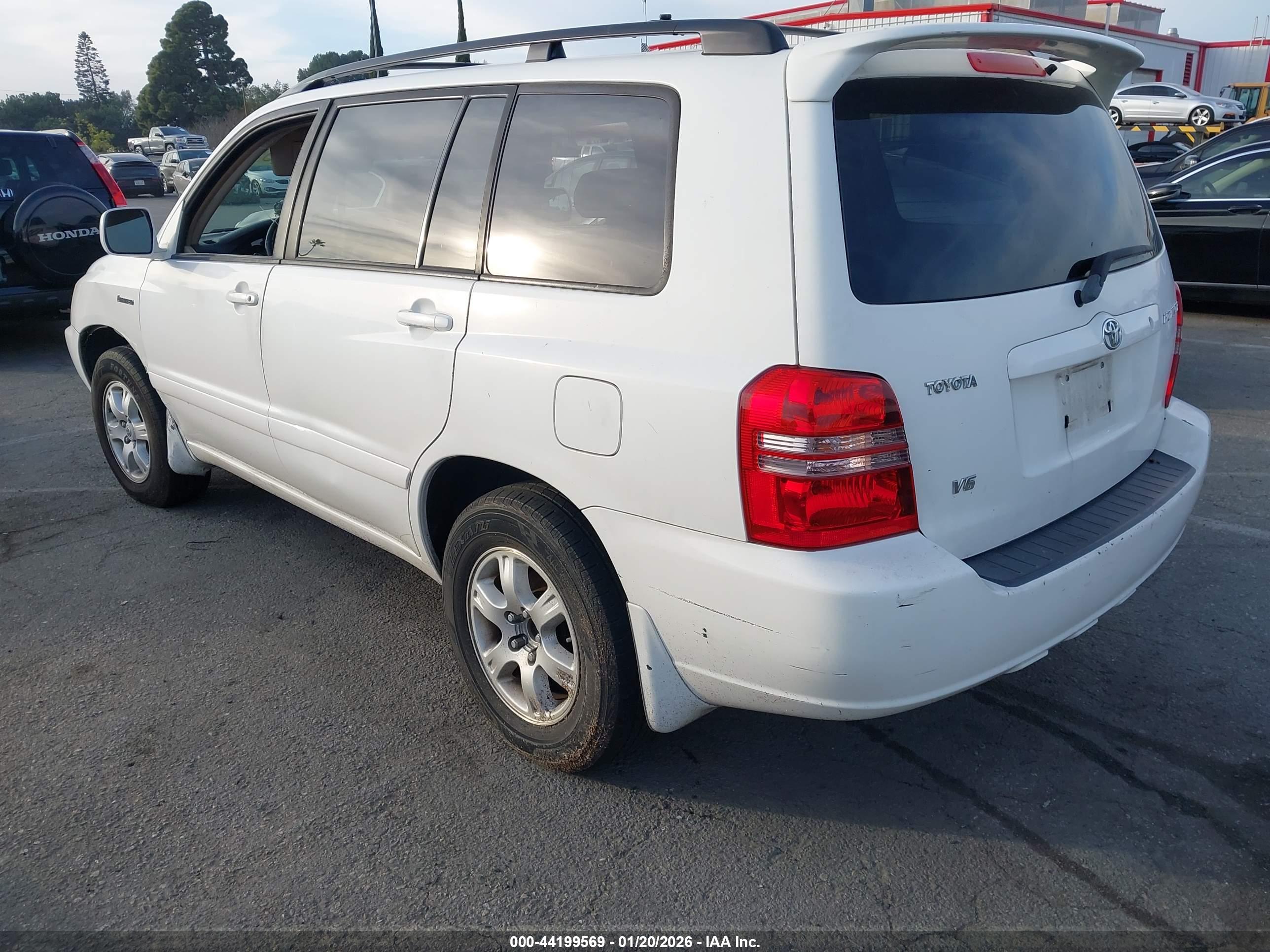 TOYOTA HIGHLANDER image 3