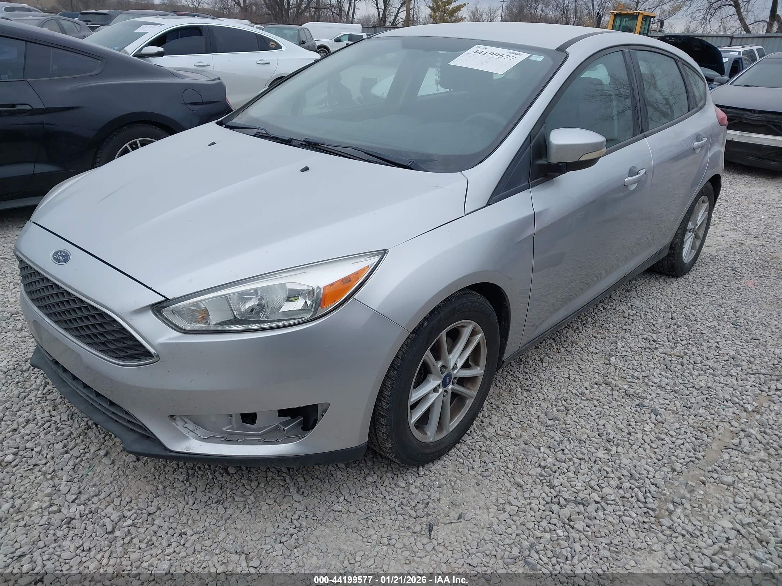 FORD FOCUS image 2