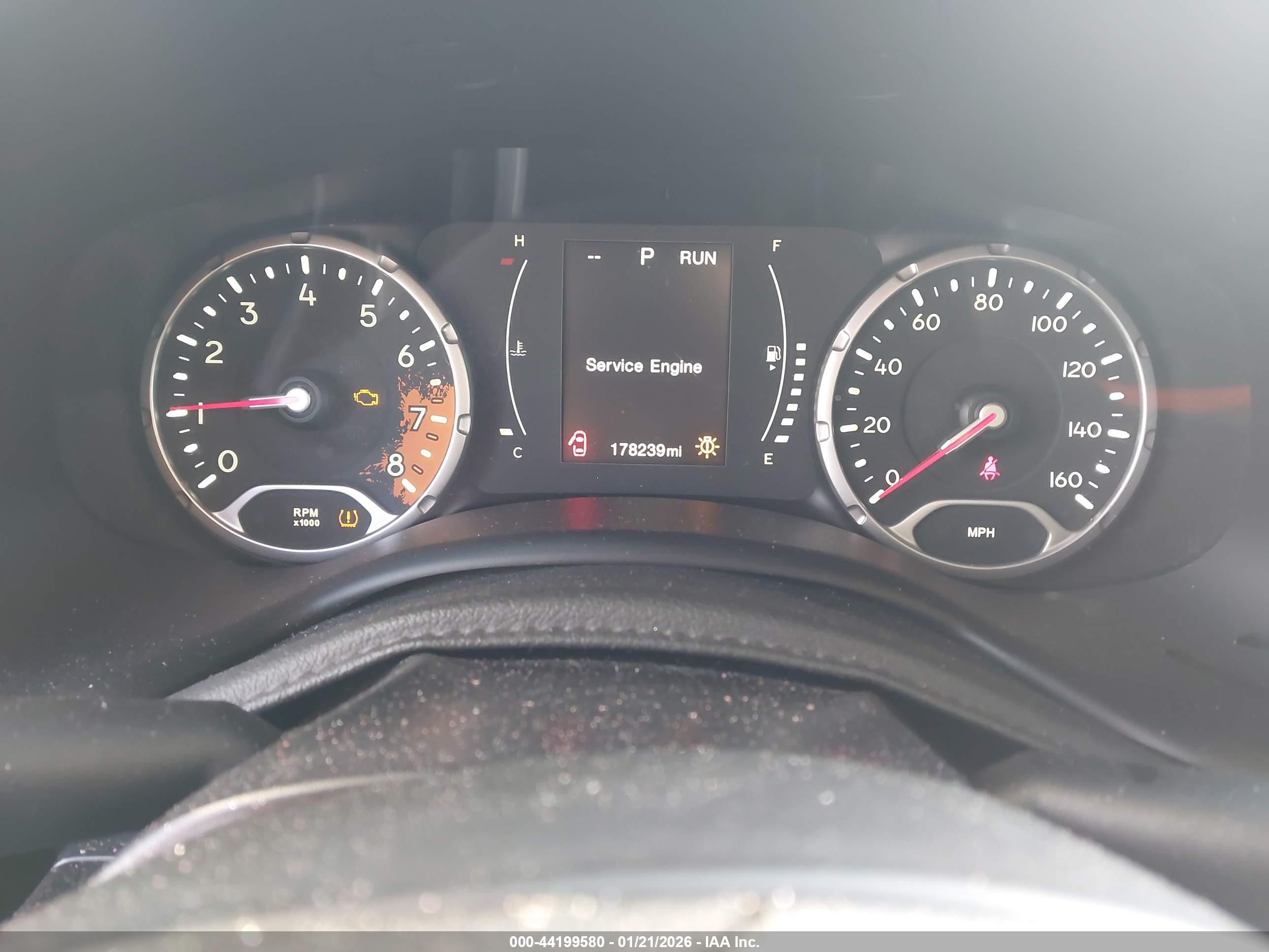 JEEP RENEGADE image 7