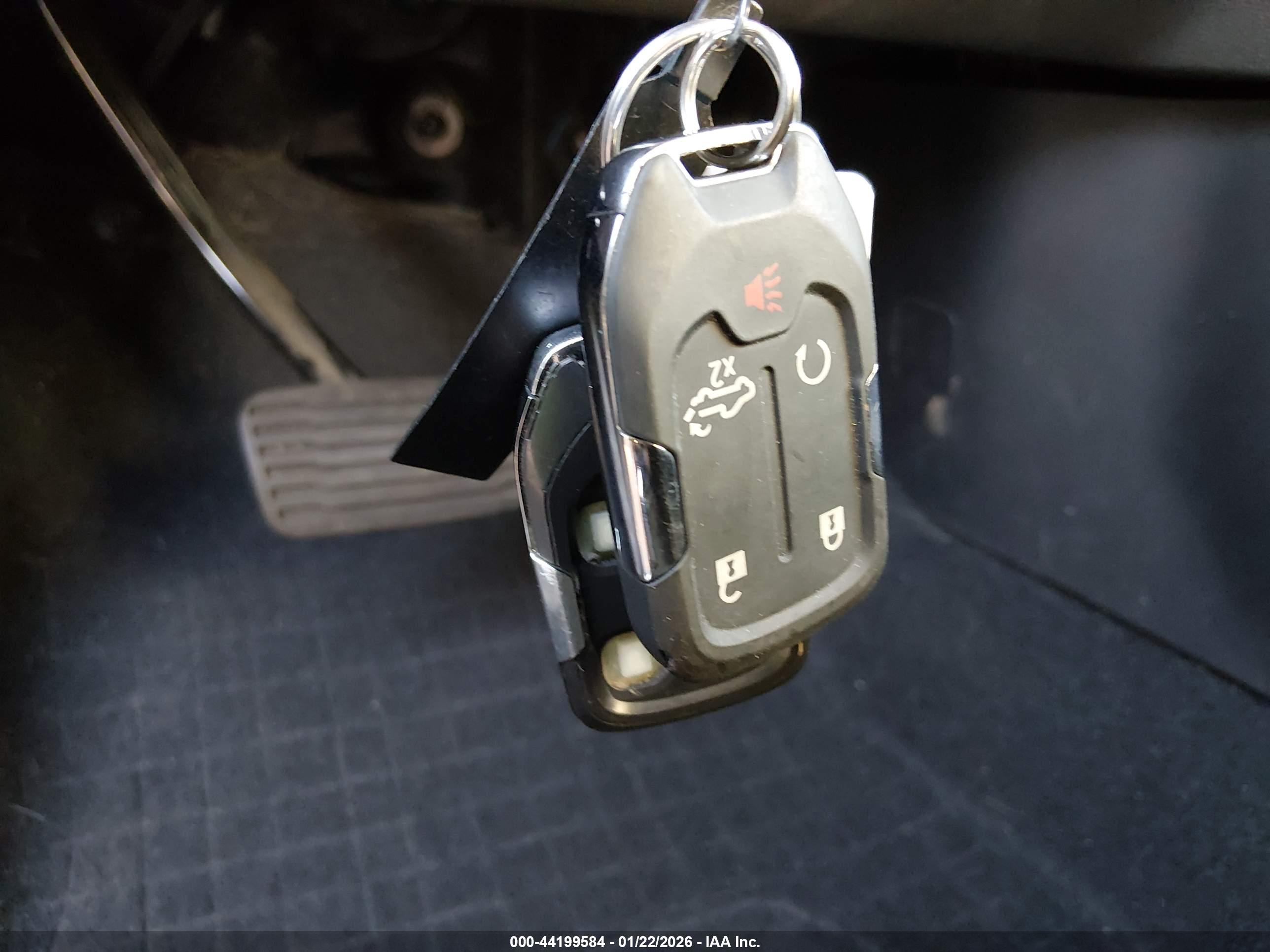 CHEVROLET SILVERADO image 11