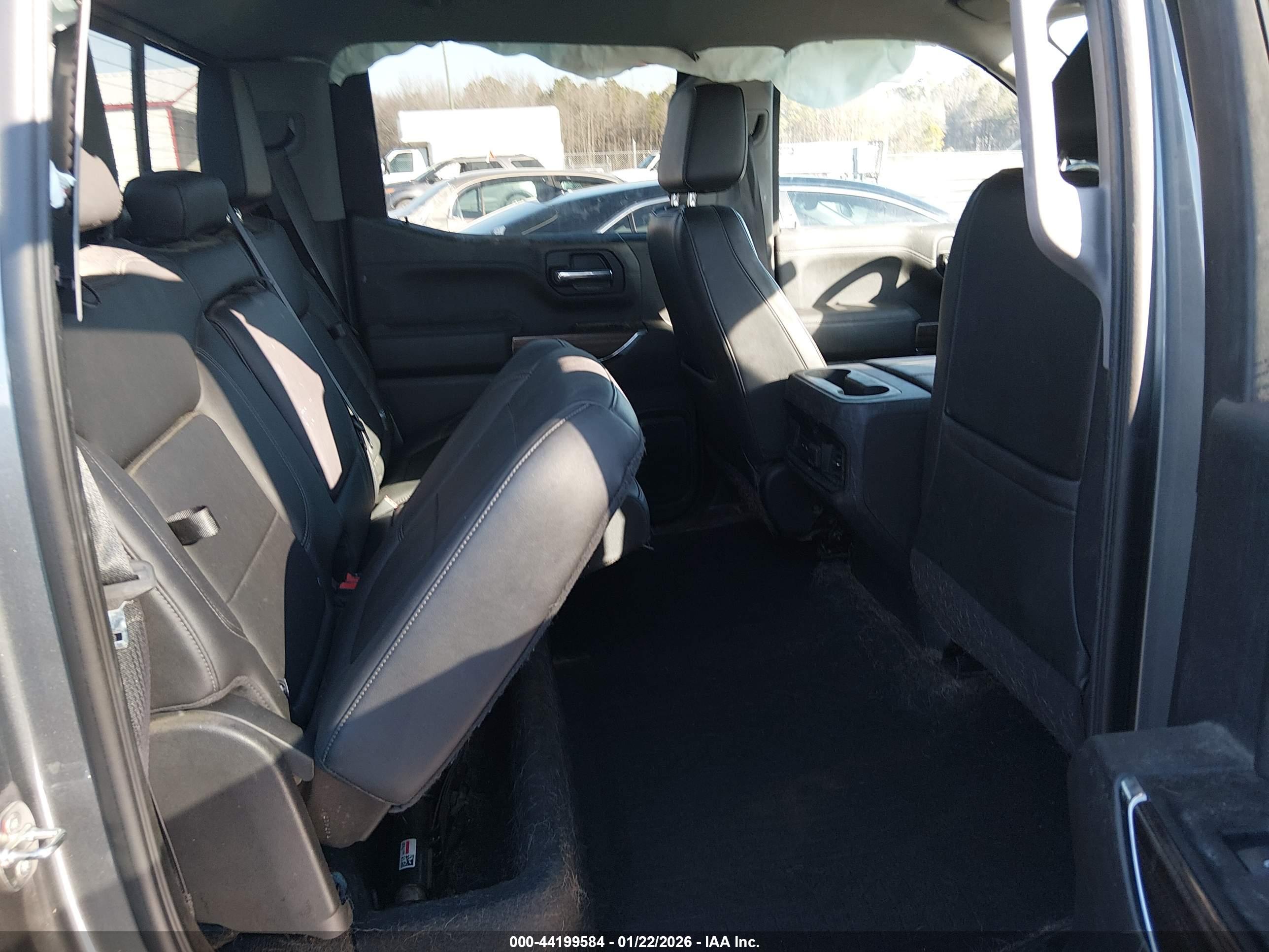 CHEVROLET SILVERADO image 8