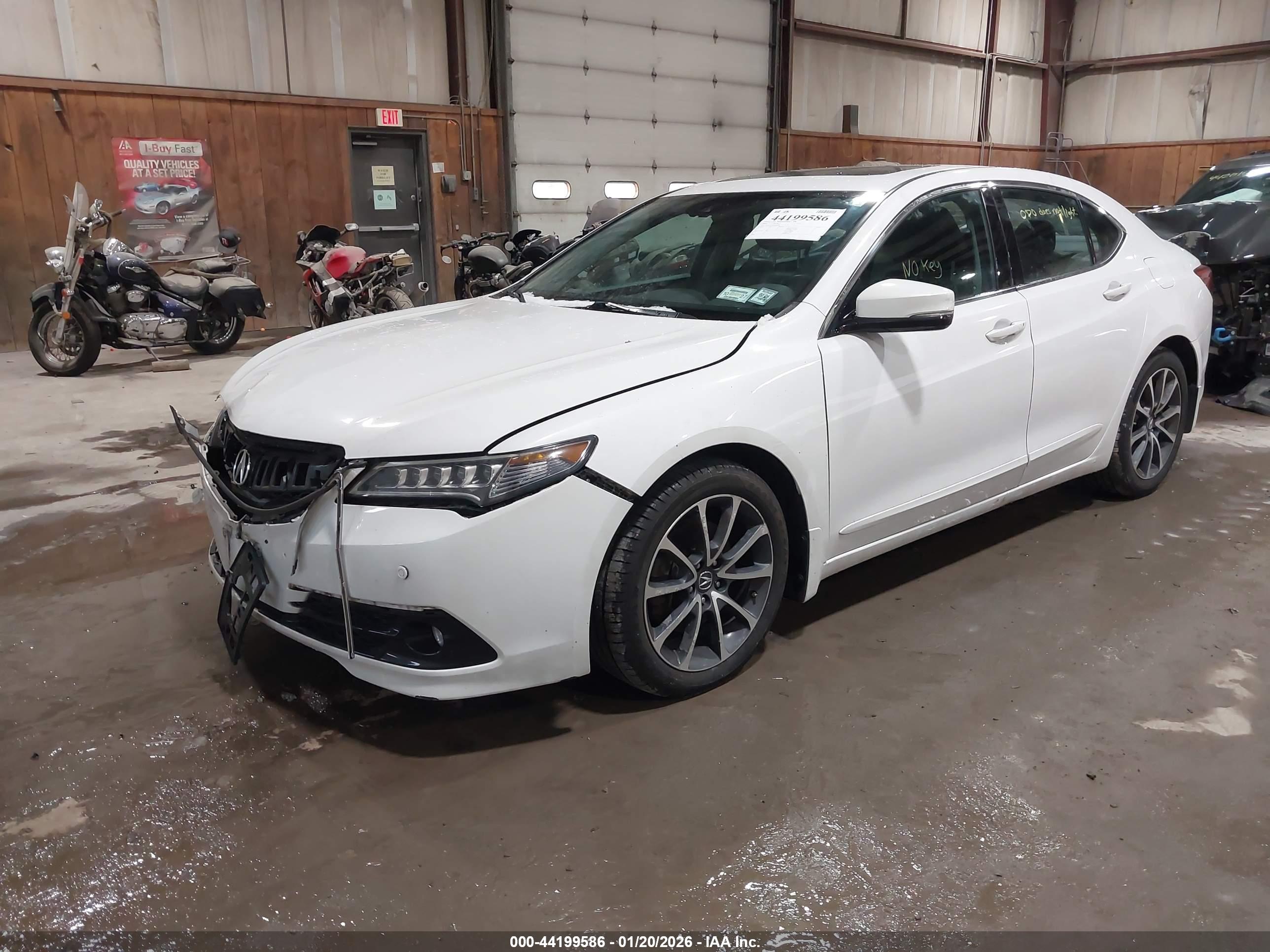 ACURA TLX image 2