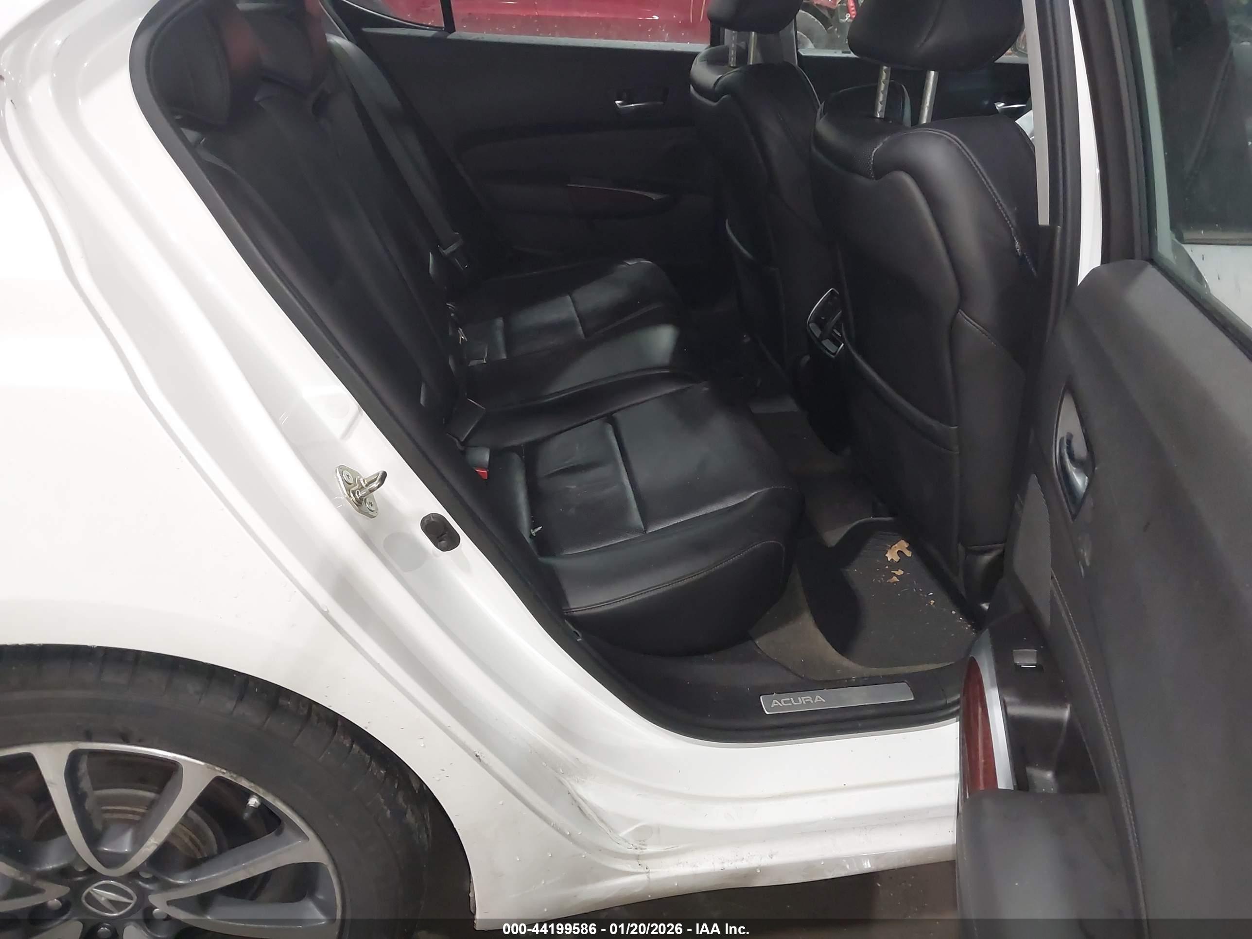 ACURA TLX image 8