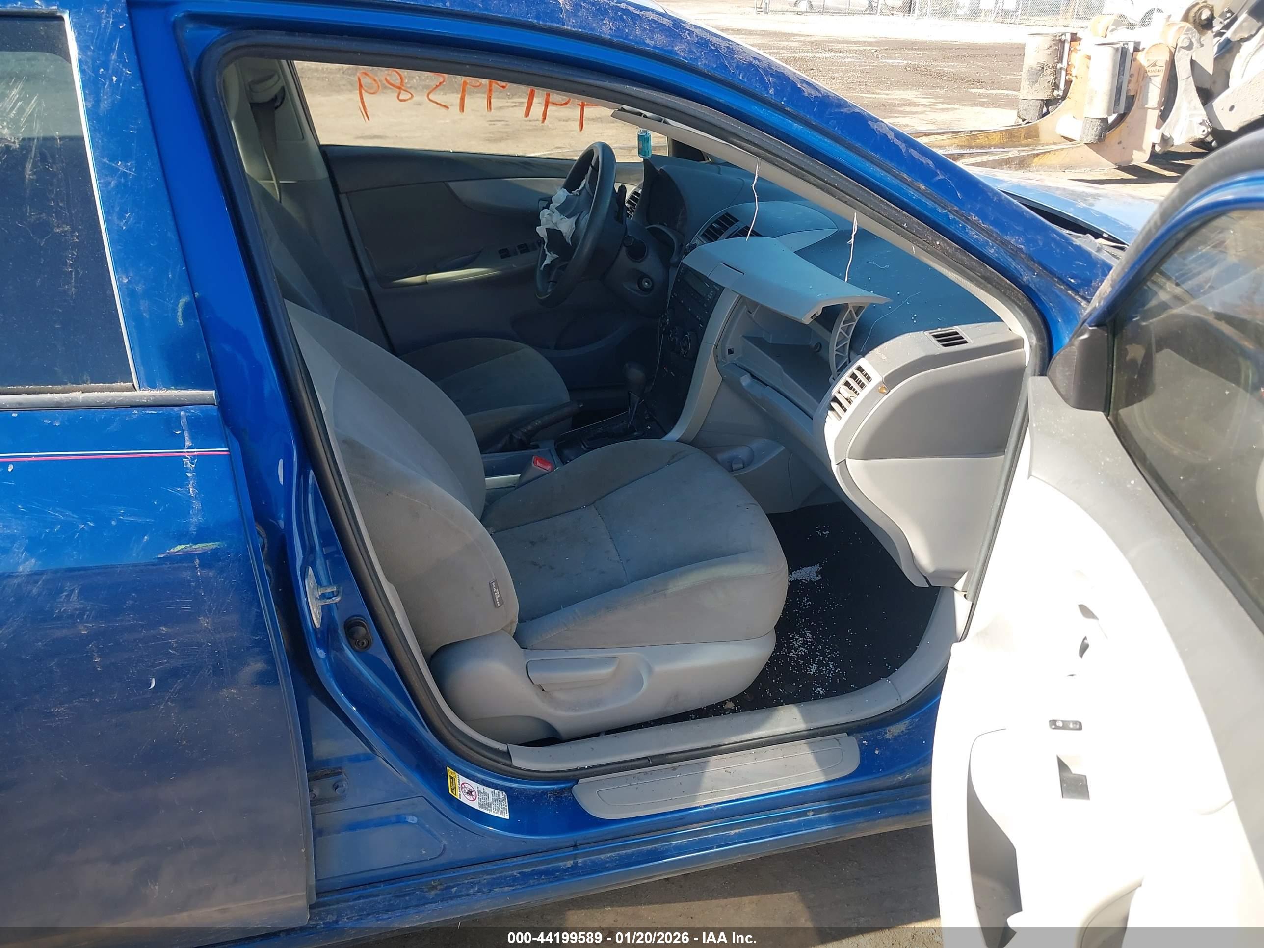 TOYOTA COROLLA image 5