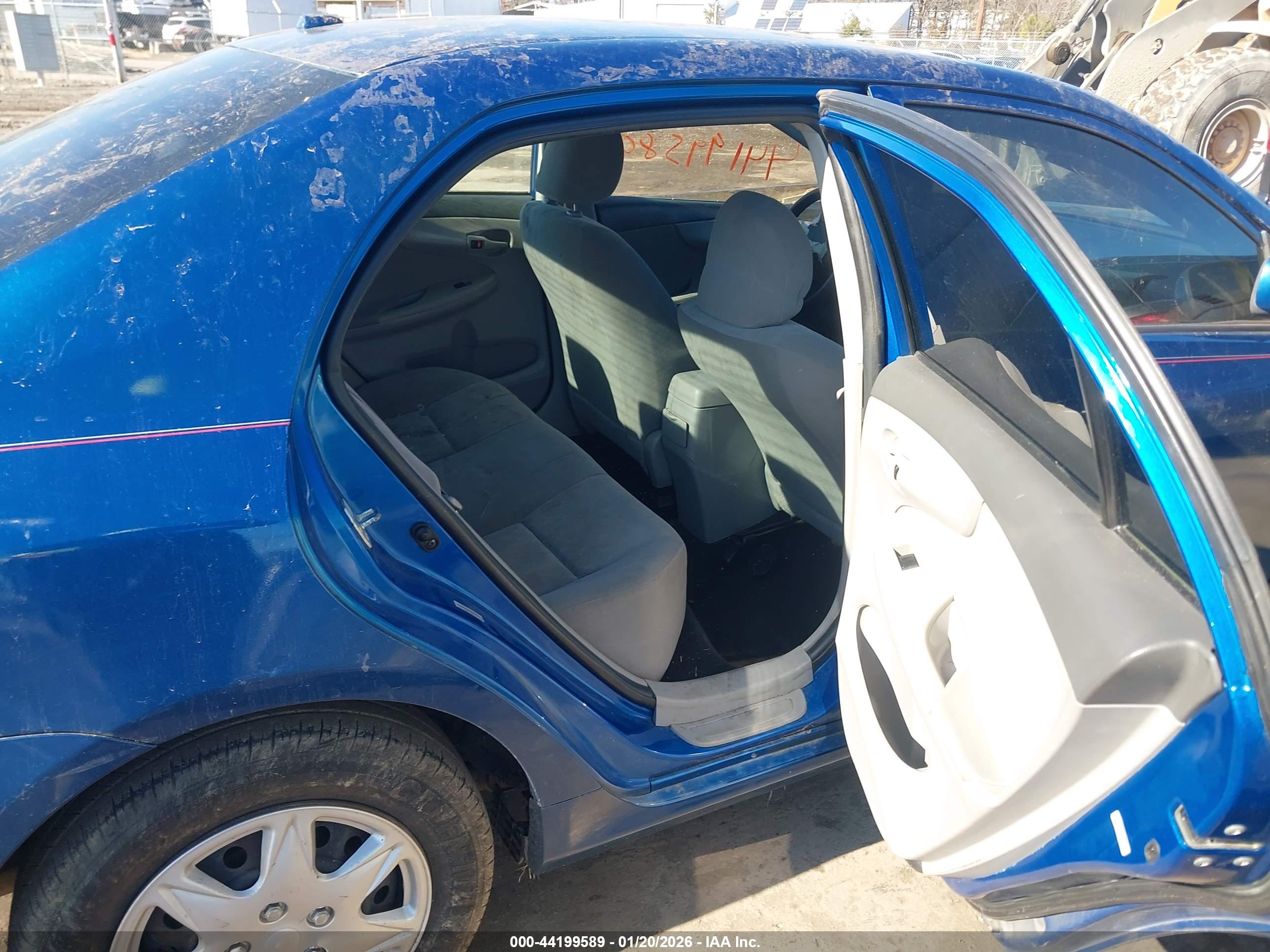 TOYOTA COROLLA image 8