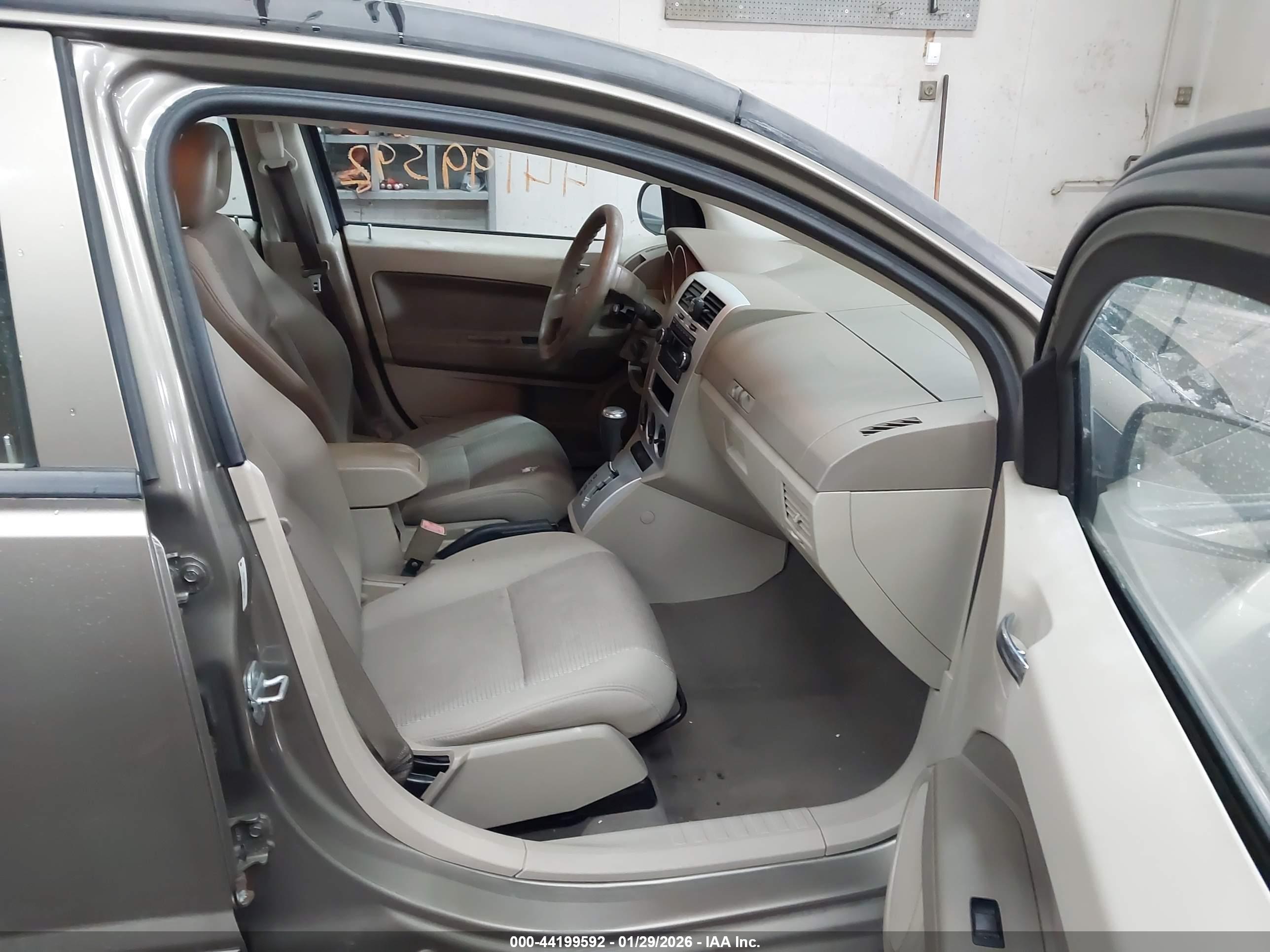 DODGE CALIBER image 5