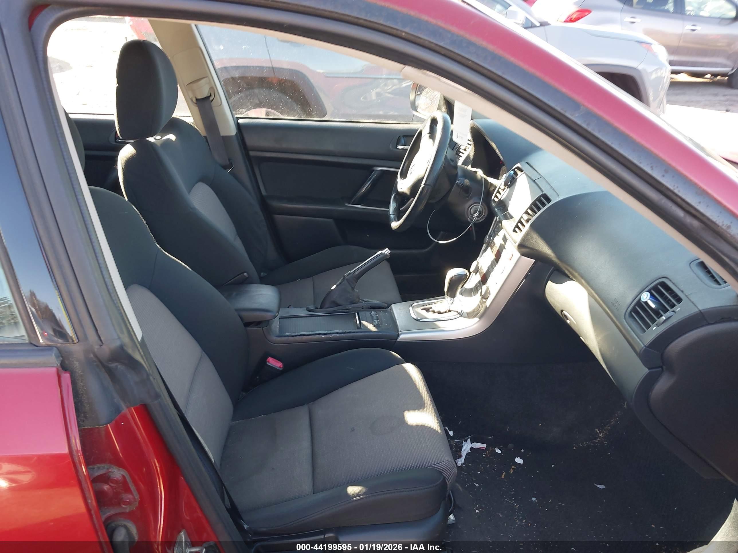 SUBARU OUTBACK image 5