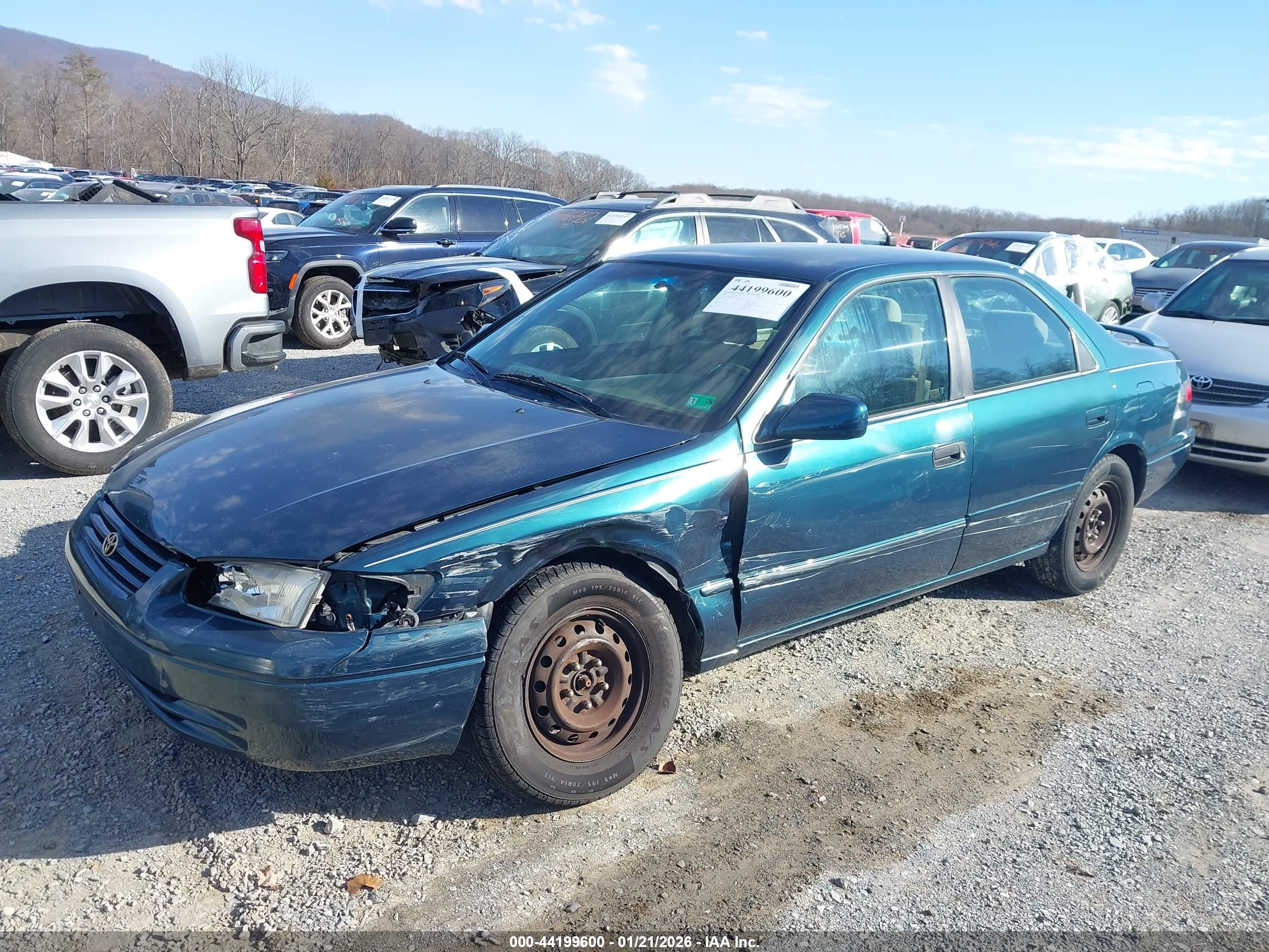 TOYOTA CAMRY image 6