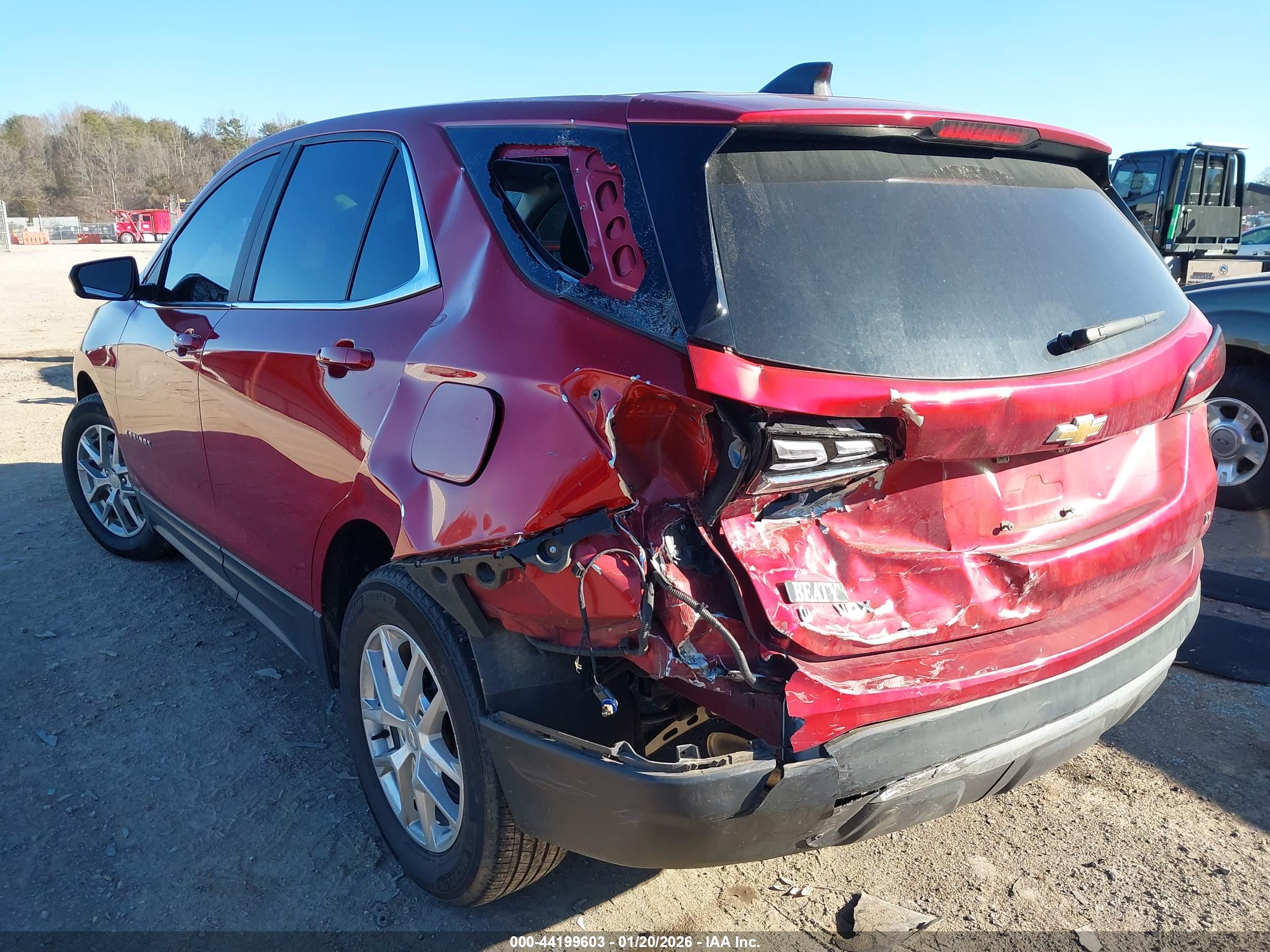 CHEVROLET EQUINOX image 6