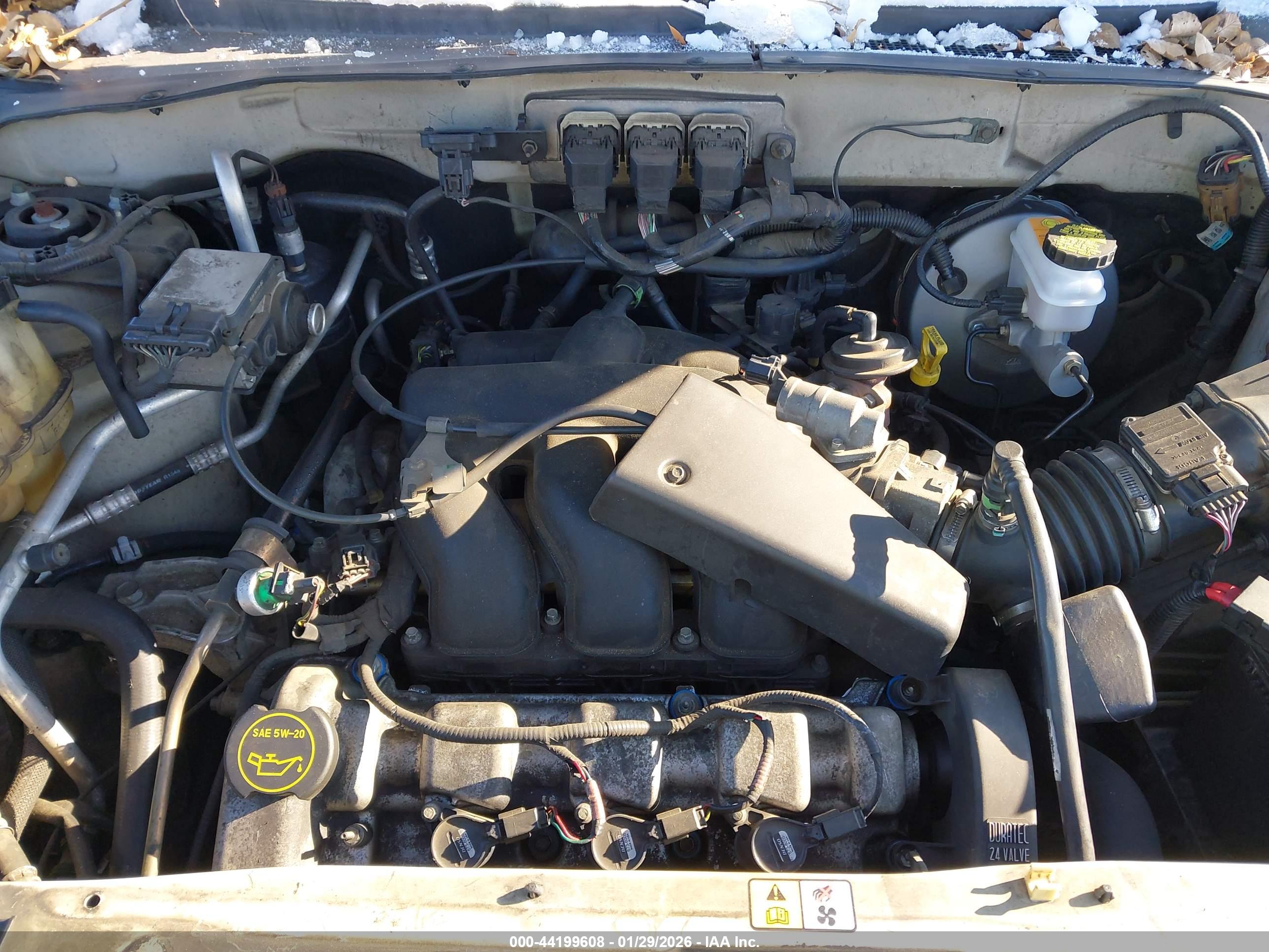 FORD ESCAPE image 10