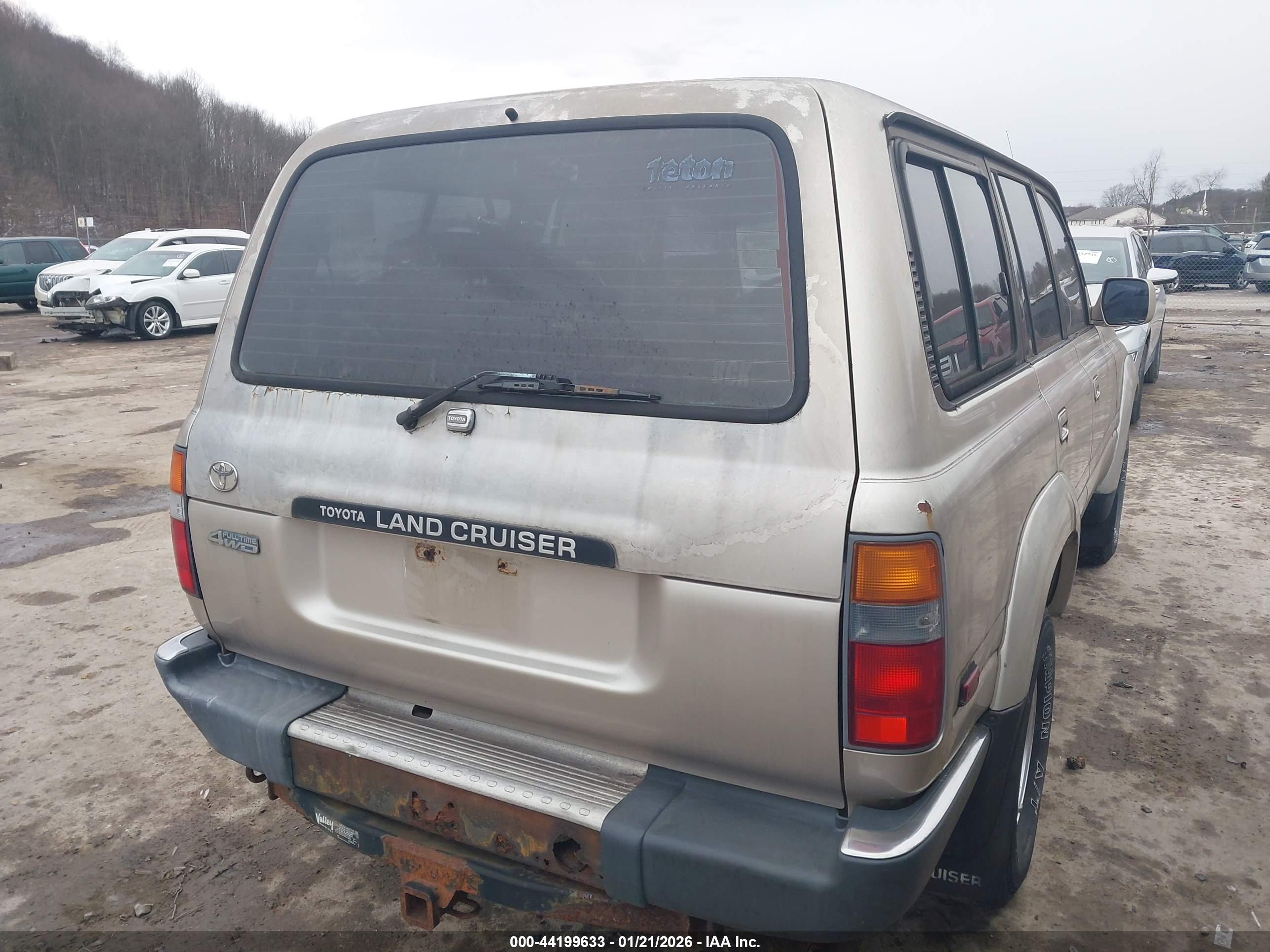 TOYOTA LAND image 4