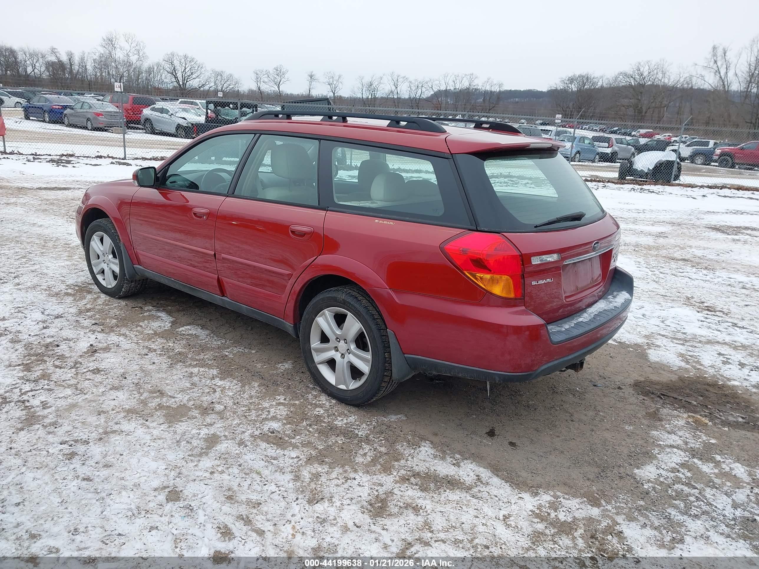 SUBARU OUTBACK image 3
