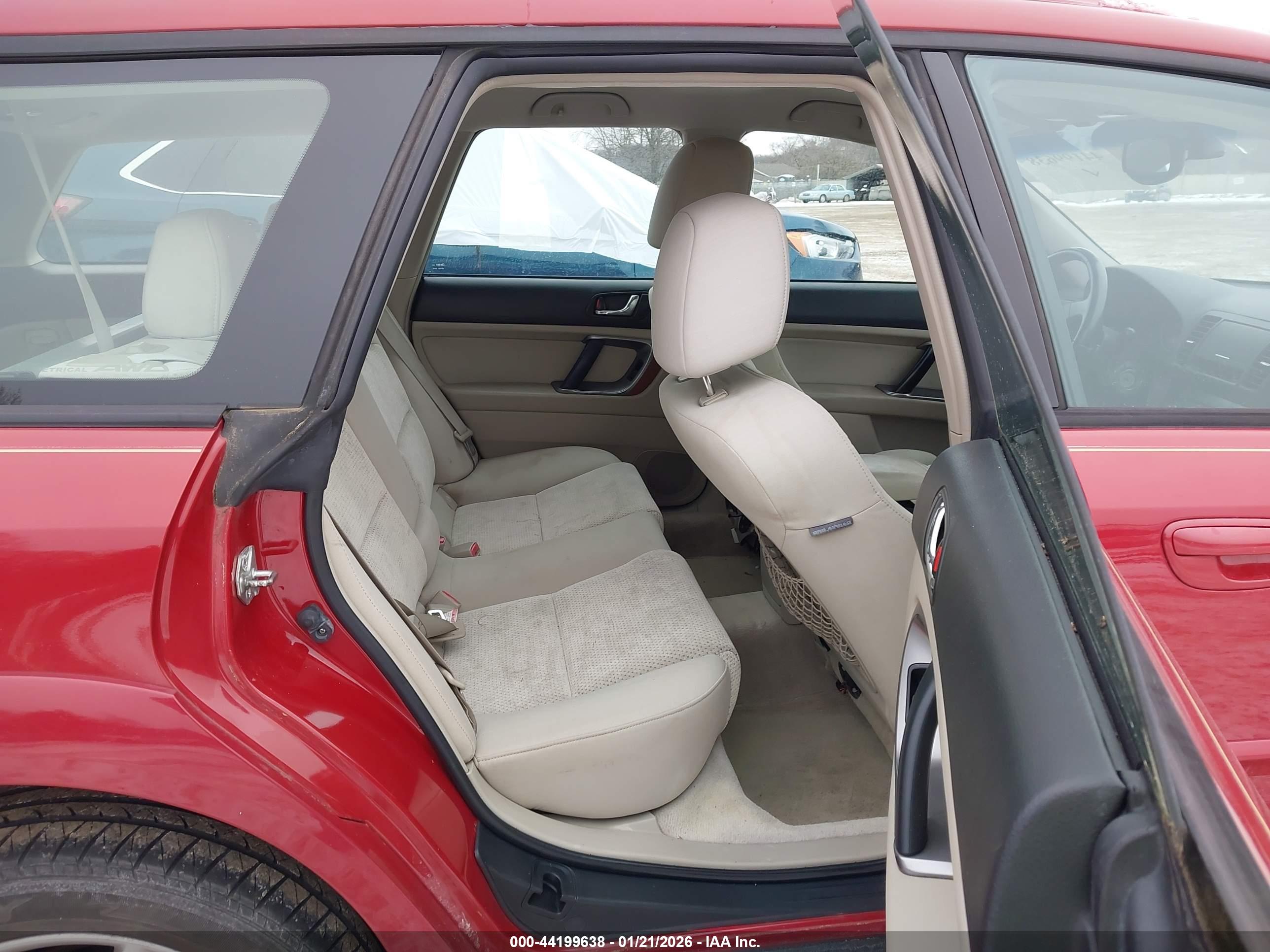 SUBARU OUTBACK image 8