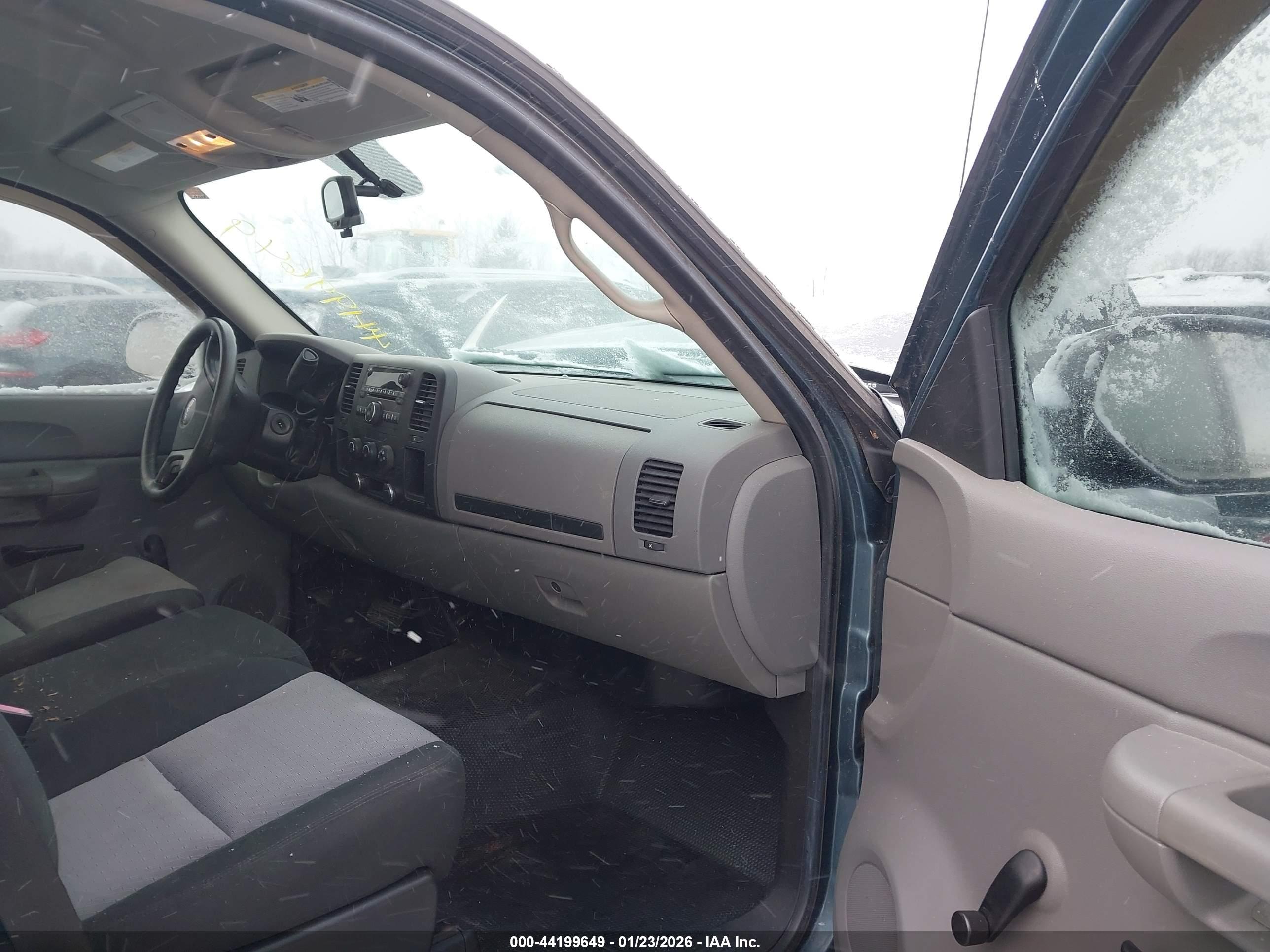 GMC SIERRA image 5