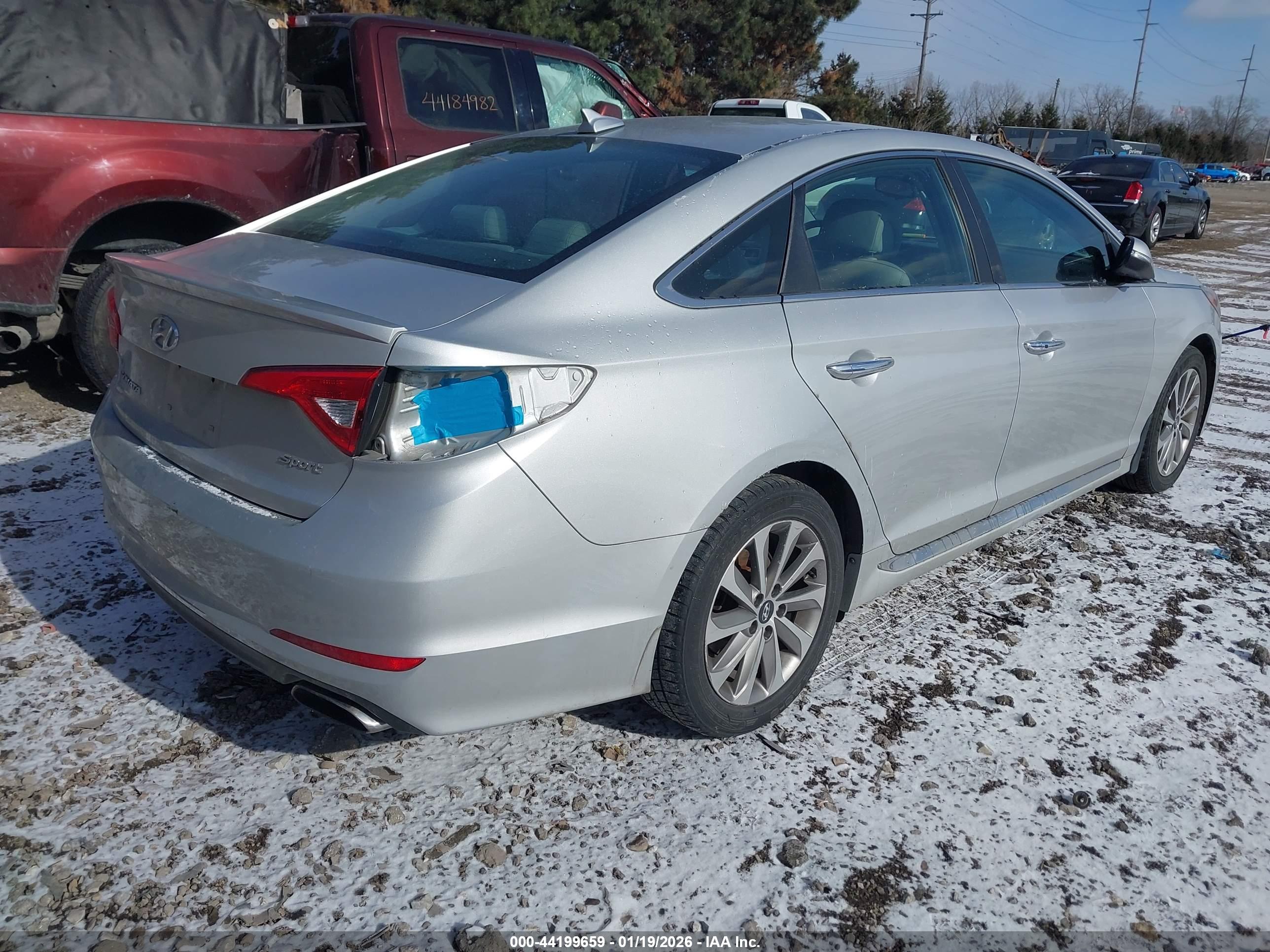 HYUNDAI SONATA image 4