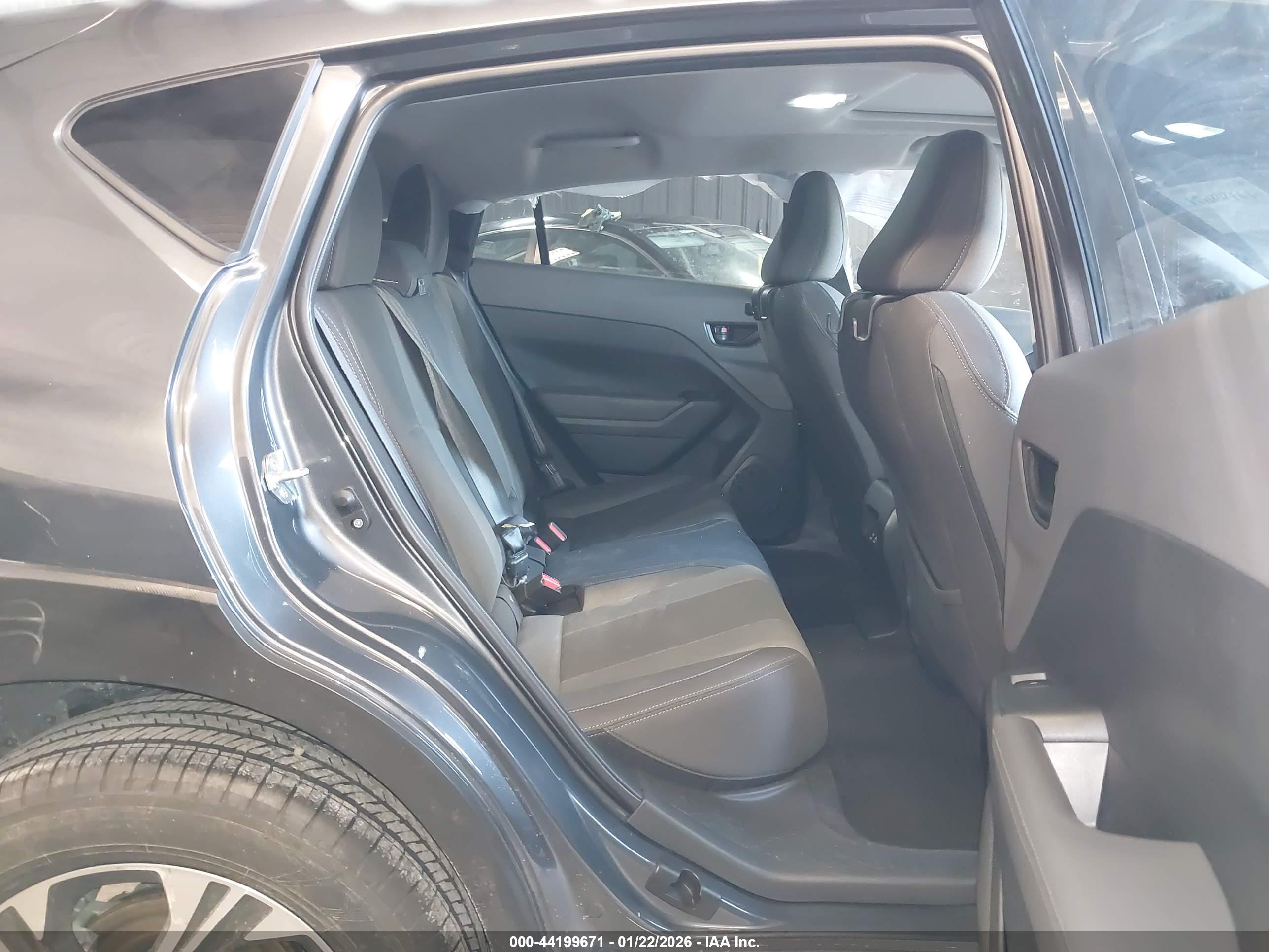 SUBARU CROSSTREK image 8