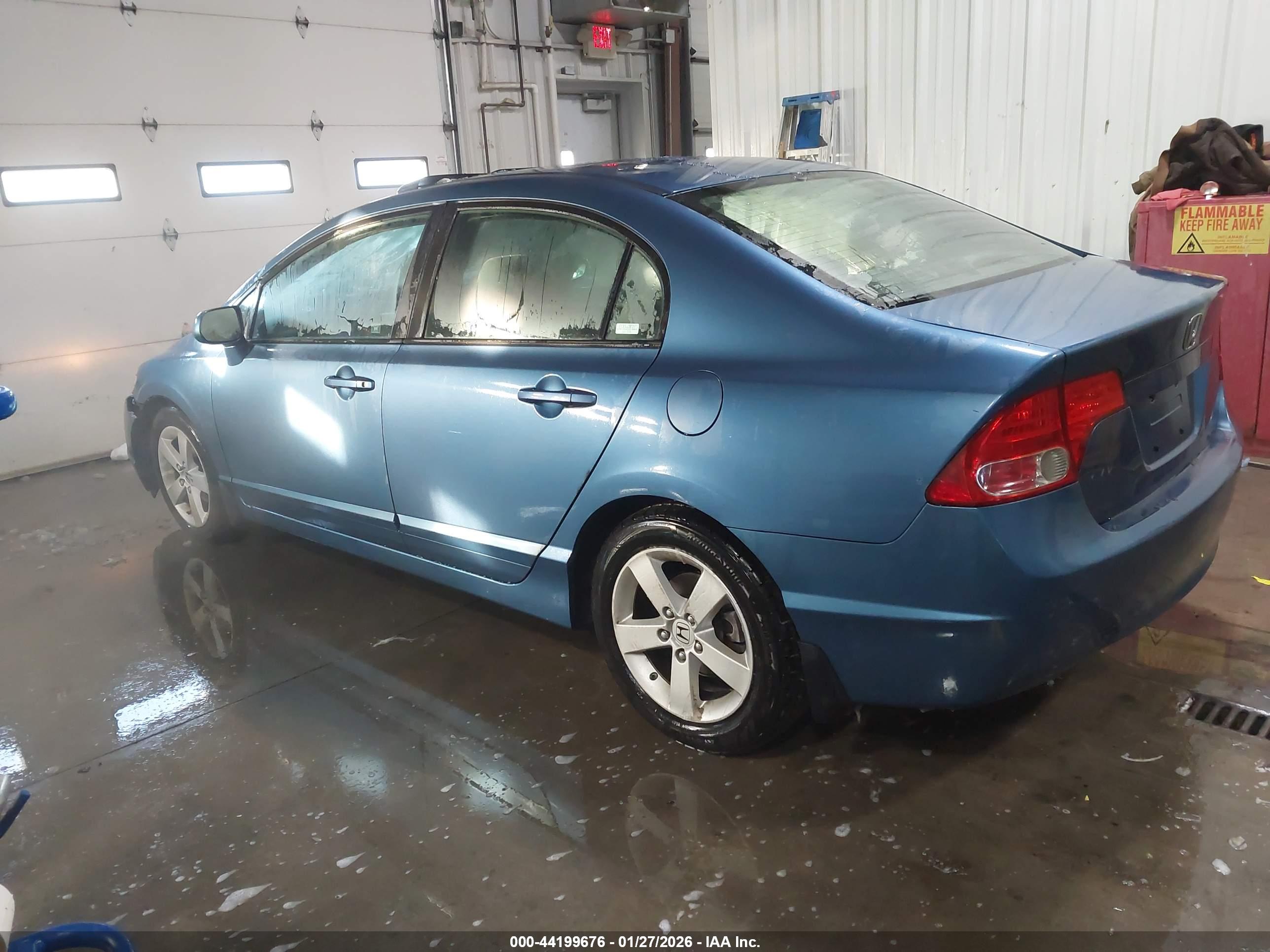 HONDA CIVIC image 3