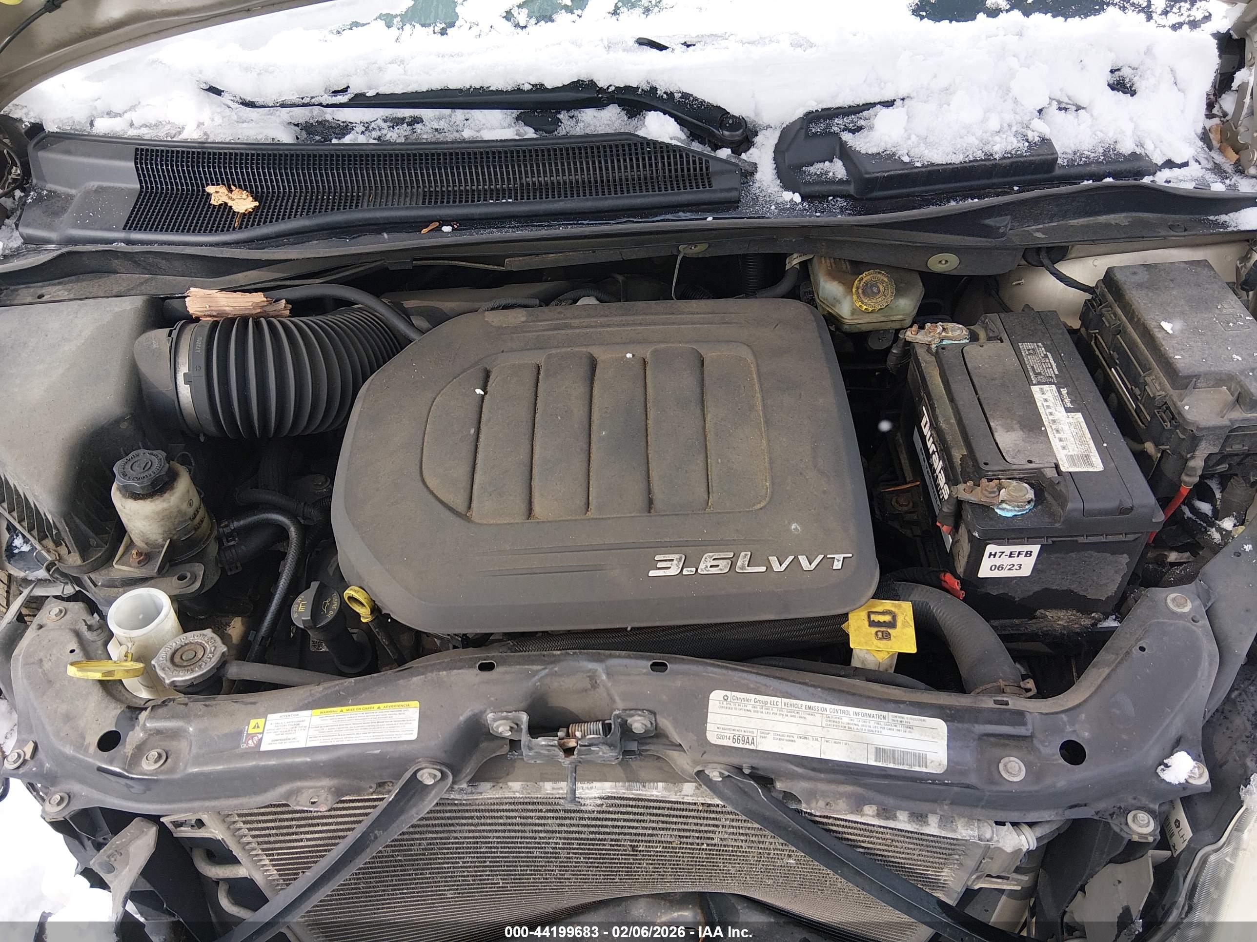 CHRYSLER TOWN image 10