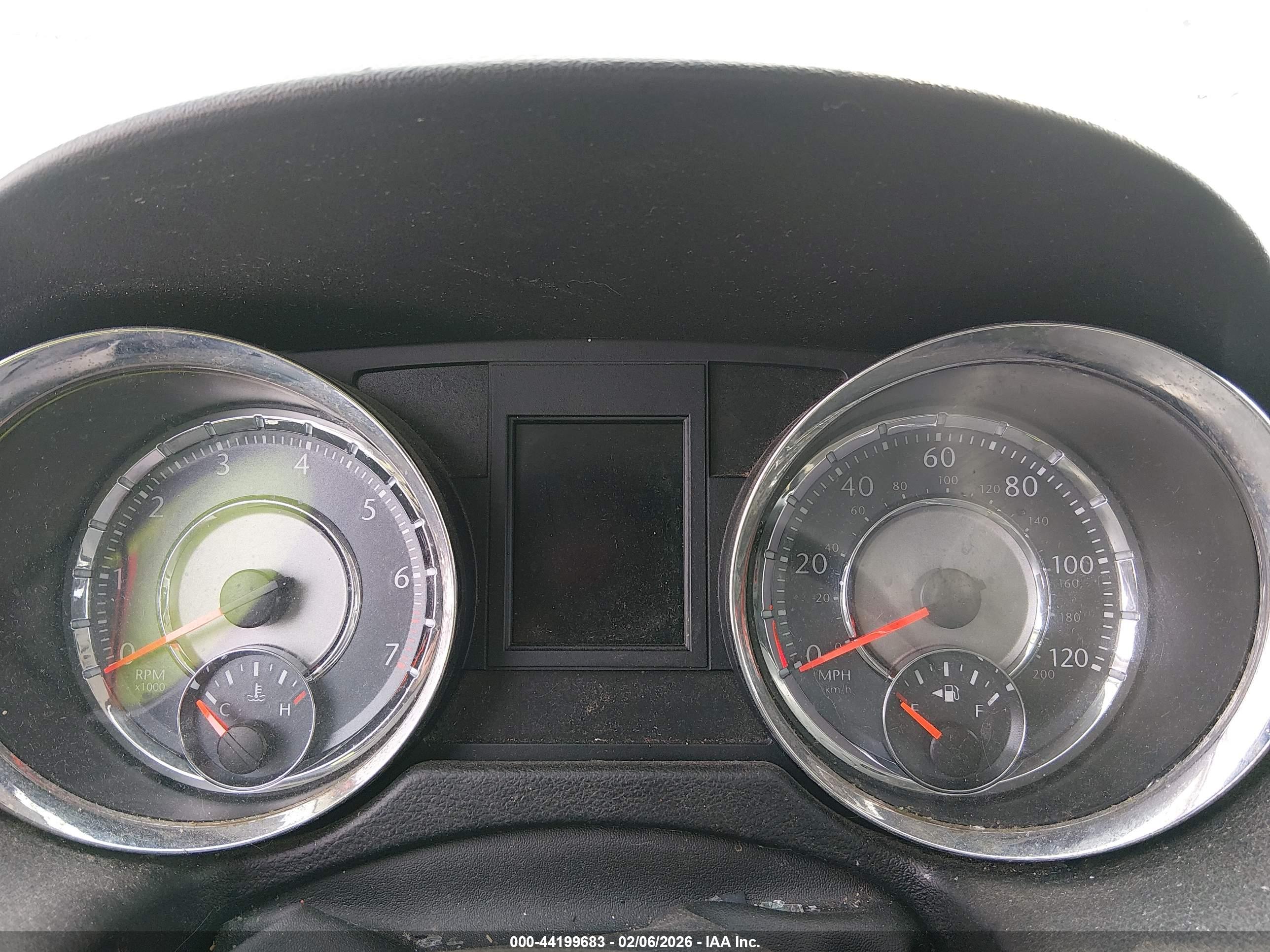 CHRYSLER TOWN image 7