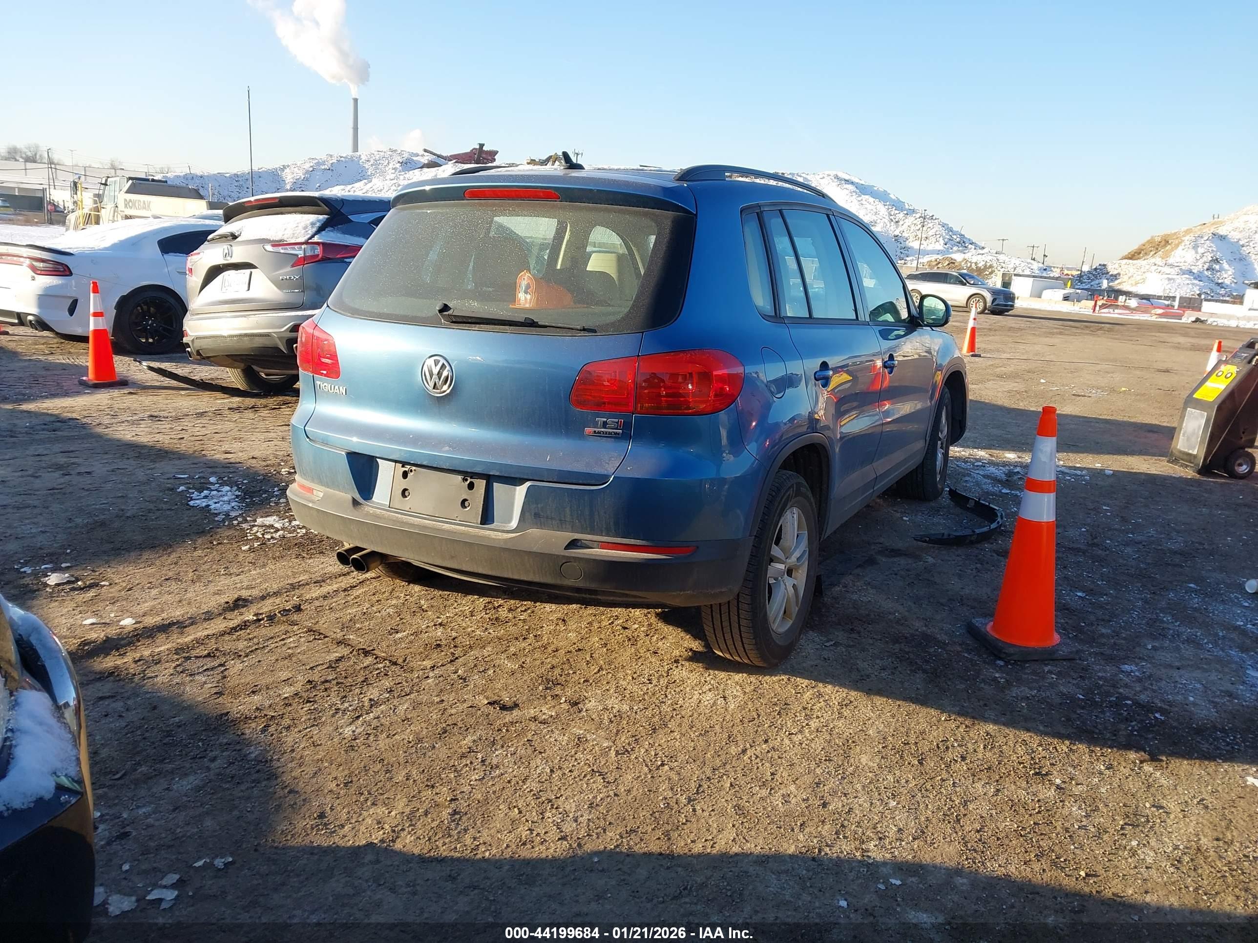 VOLKSWAGEN TIGUAN image 4