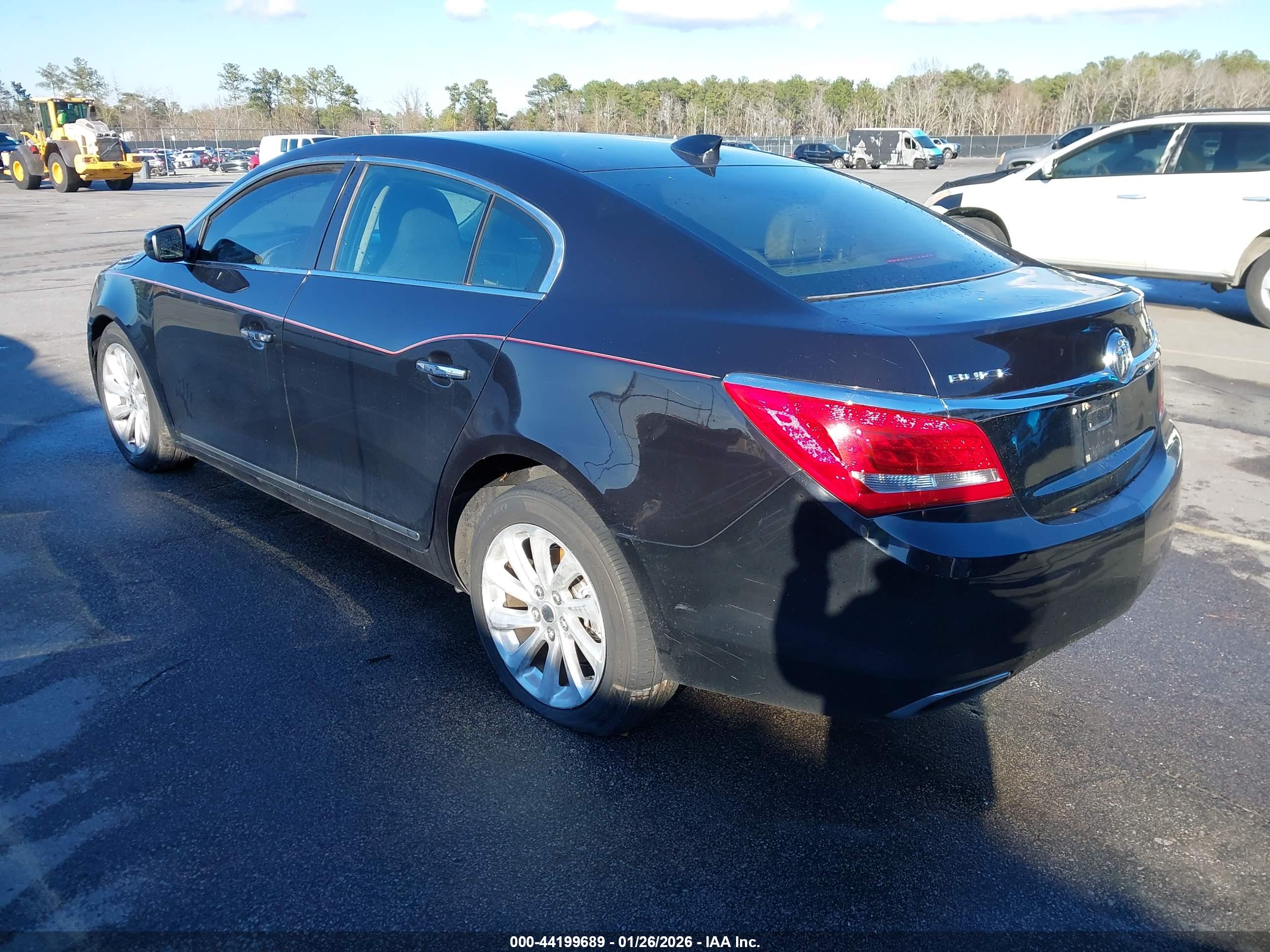 BUICK LACROSSE image 3