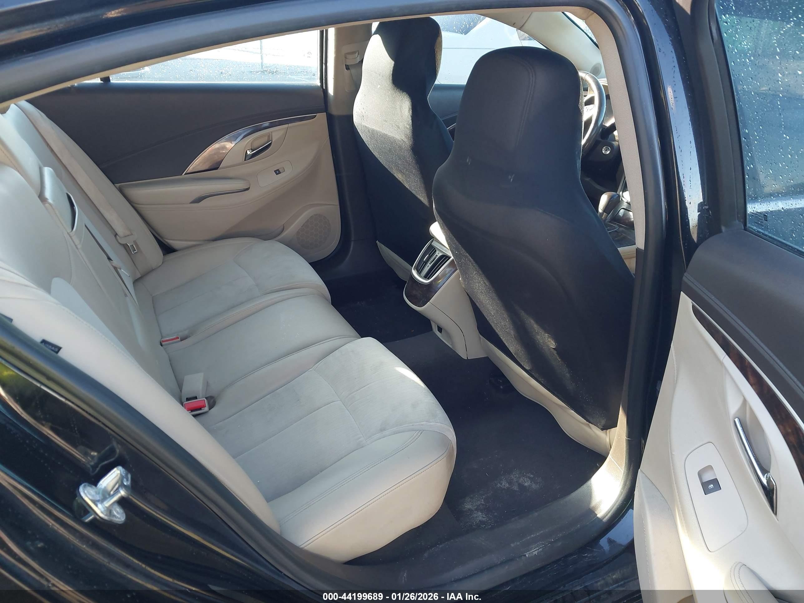 BUICK LACROSSE image 8