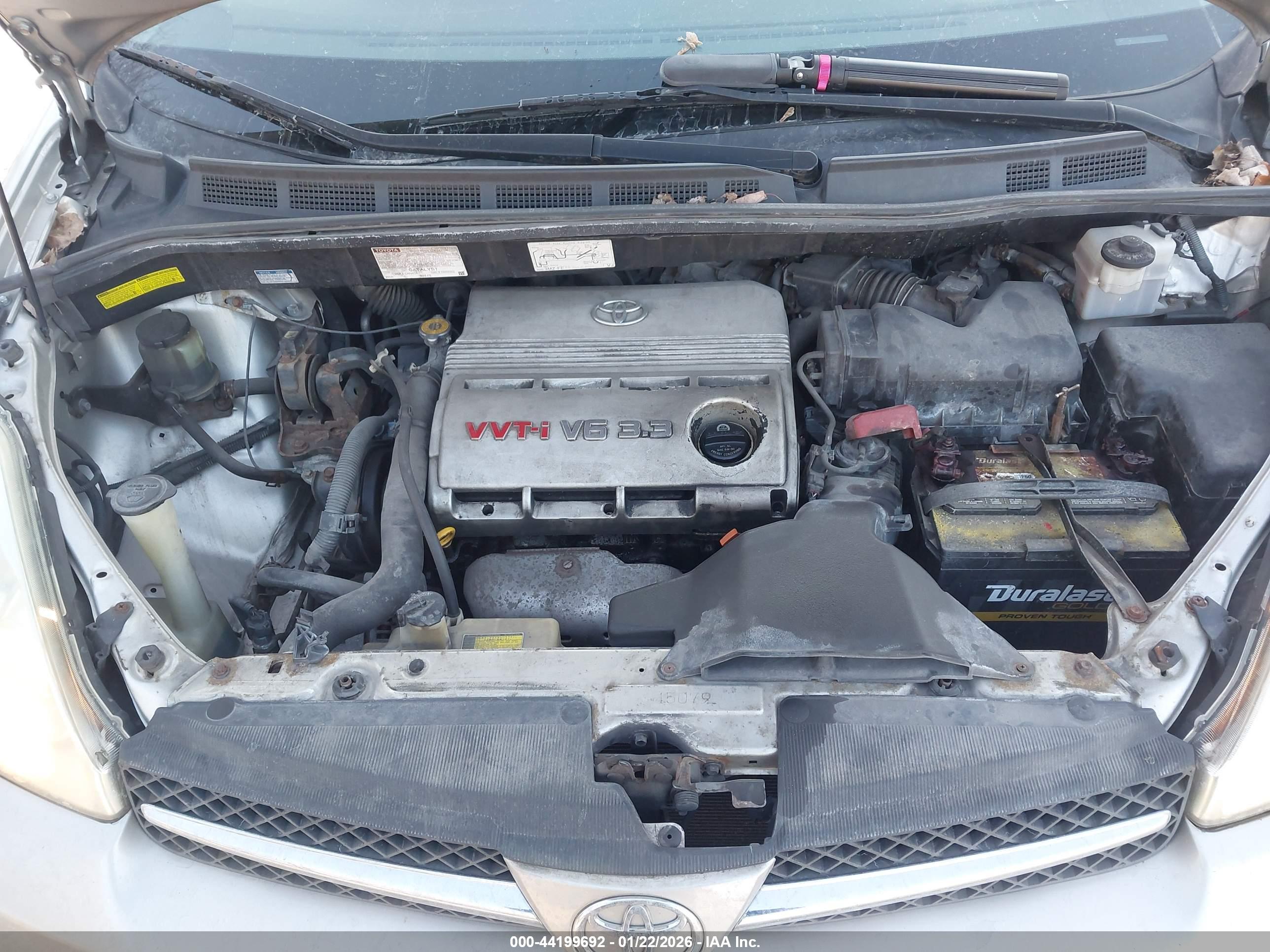 TOYOTA SIENNA image 10
