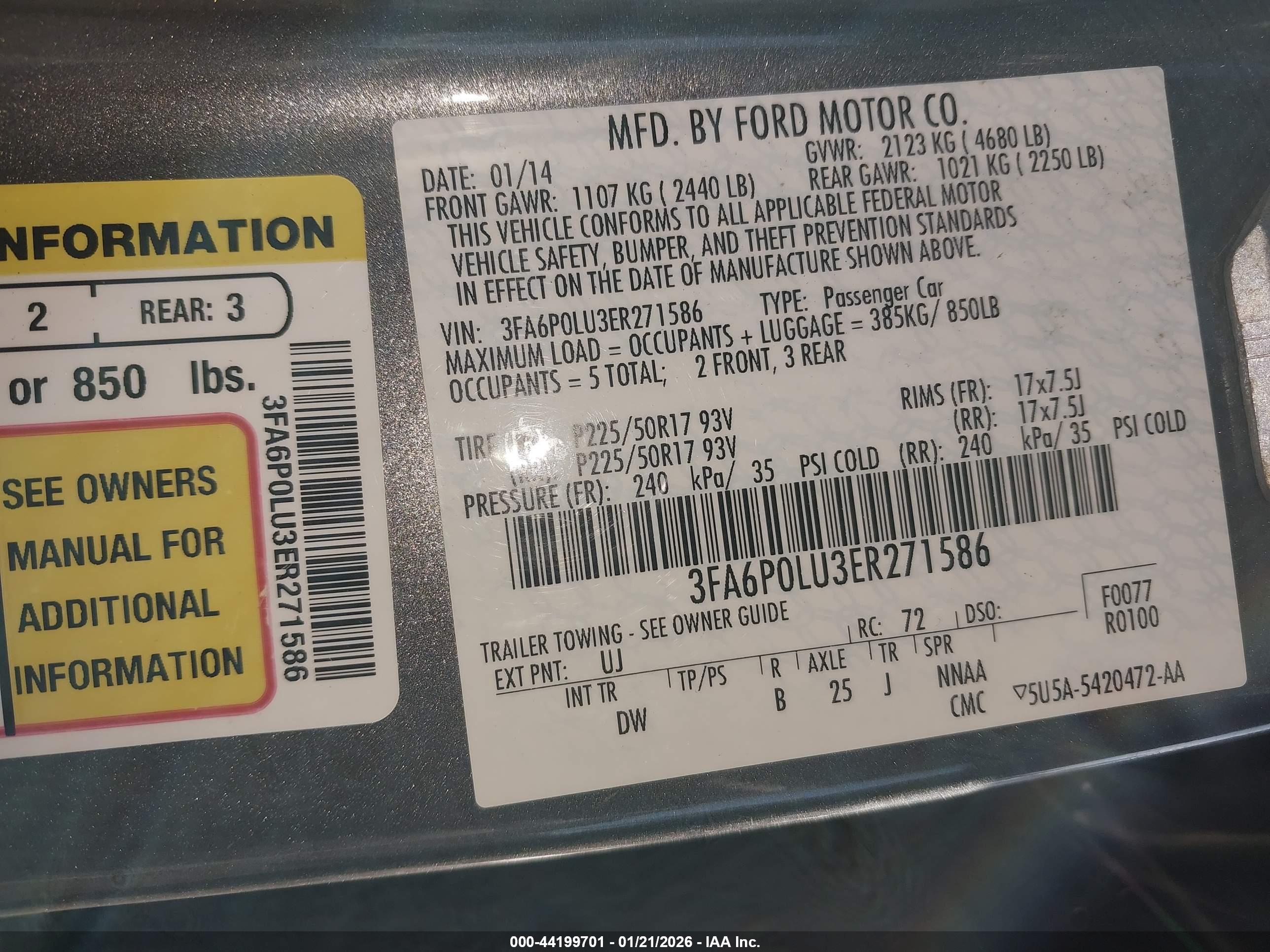 FORD FUSION image 9