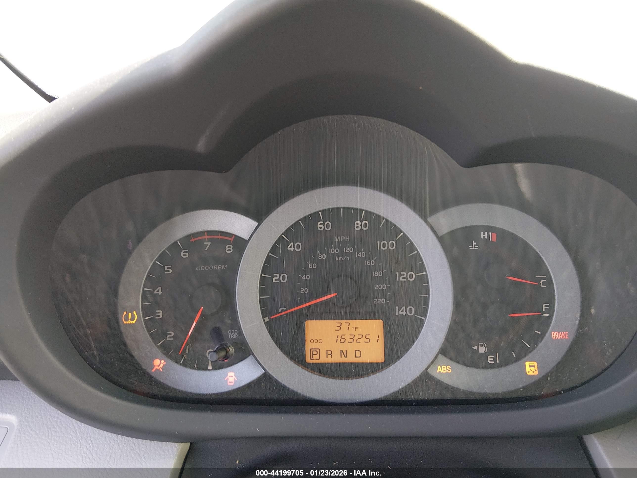 TOYOTA RAV4 image 7