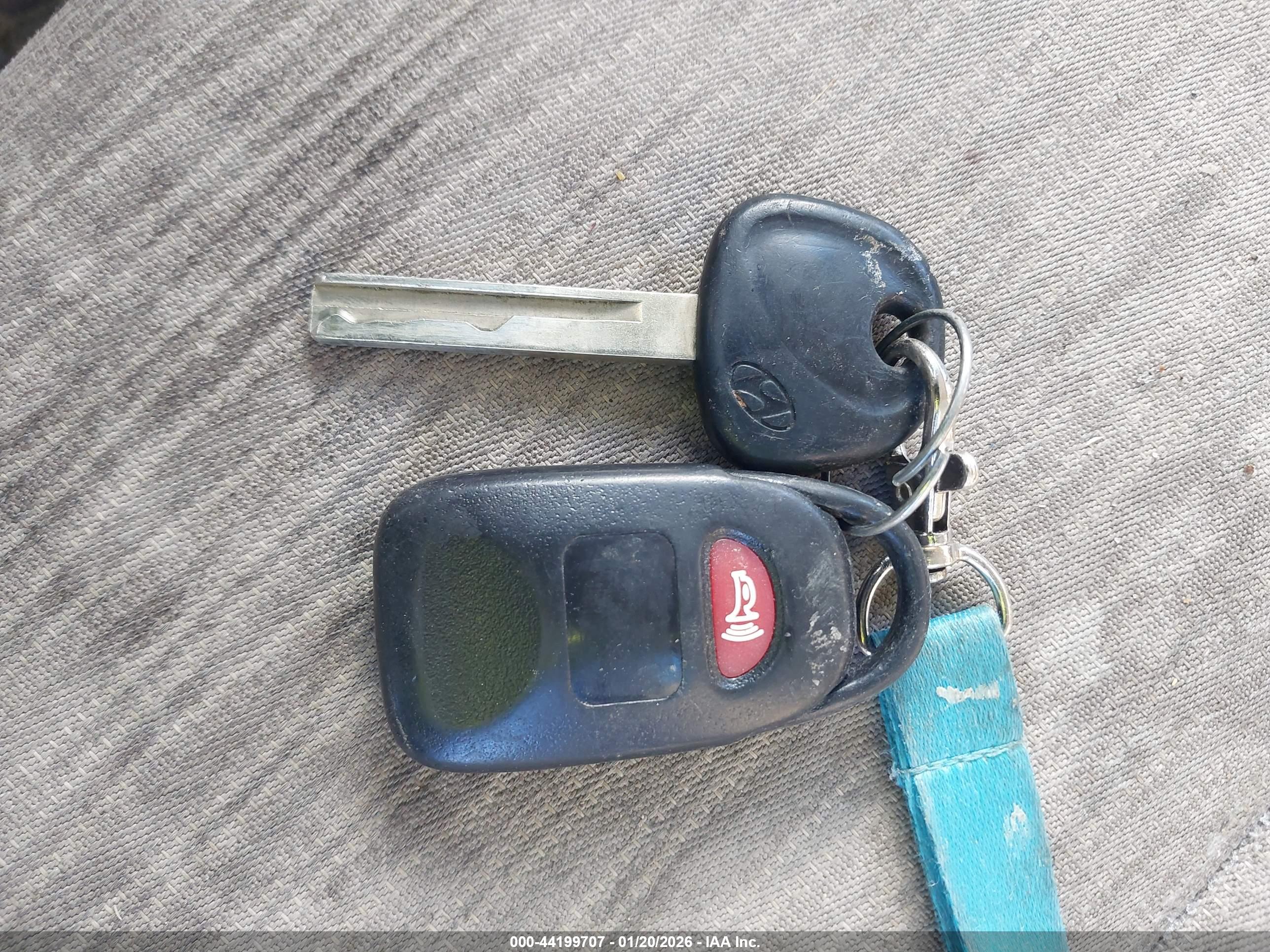 HYUNDAI ACCENT image 11