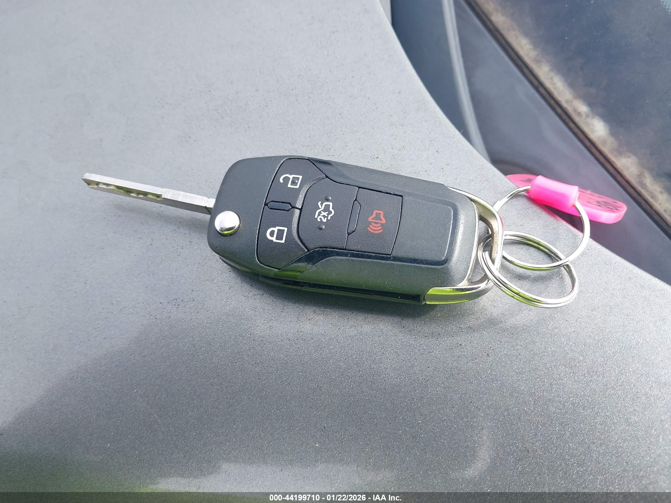 FORD FUSION image 11