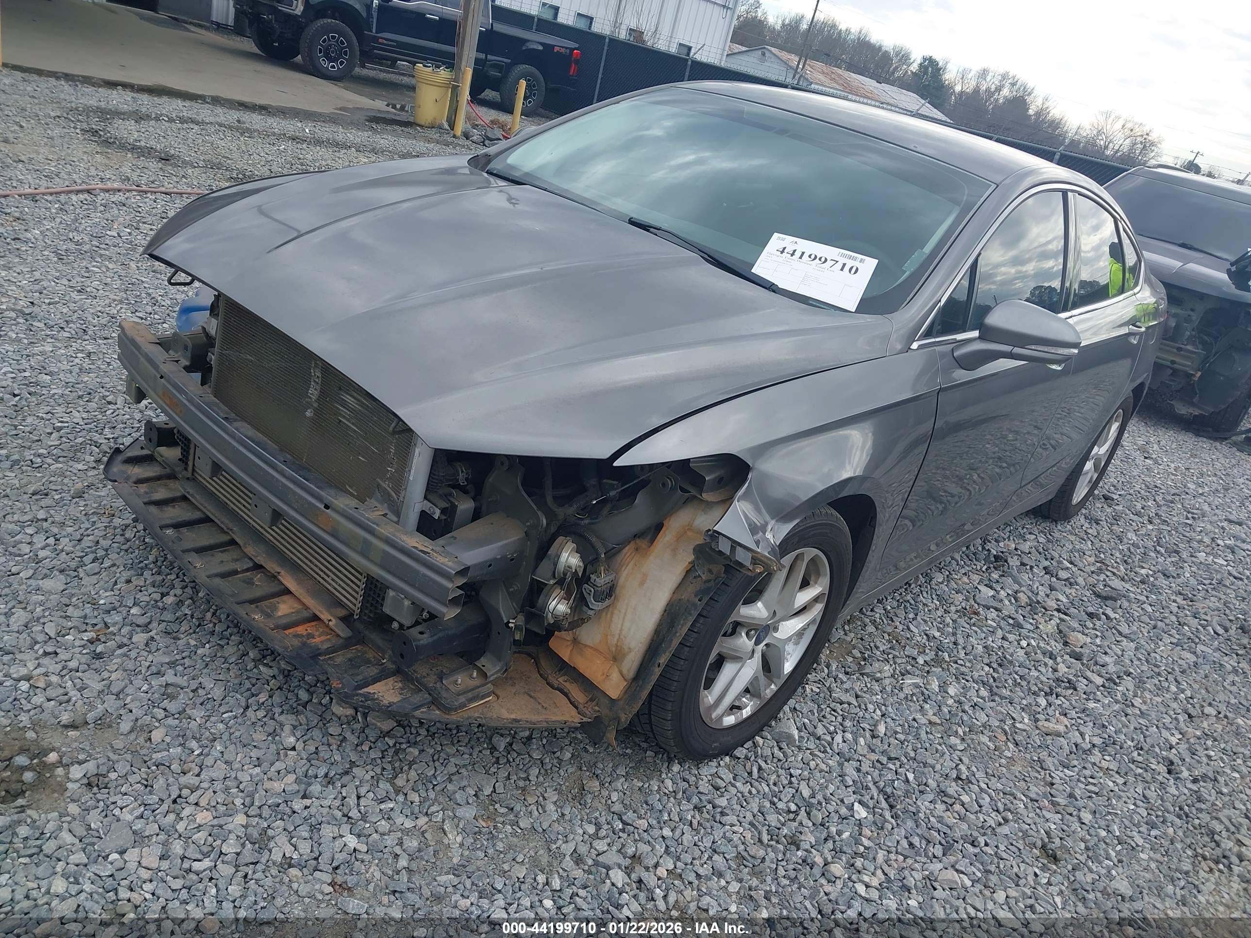 FORD FUSION image 2