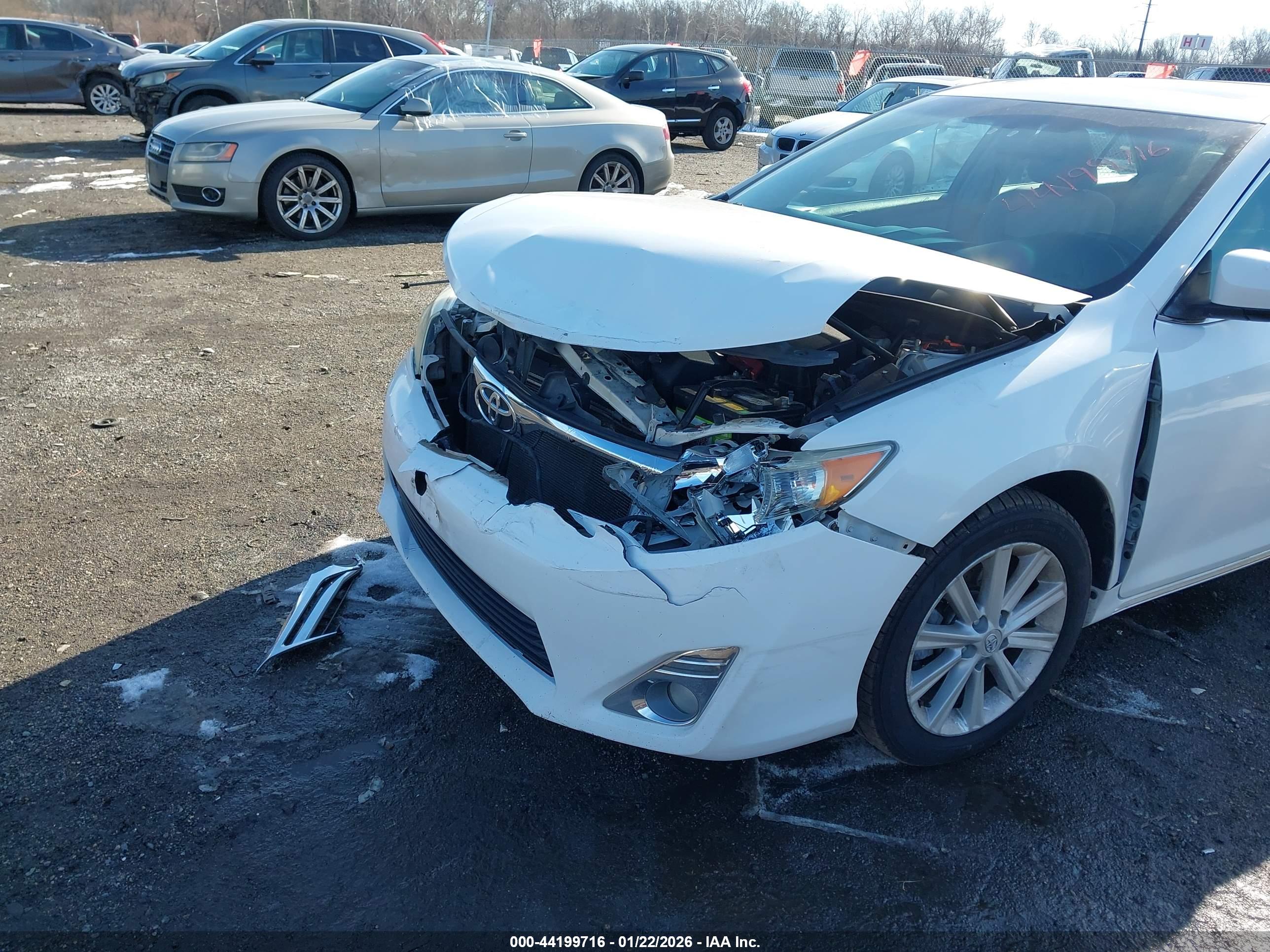 TOYOTA CAMRY image 6